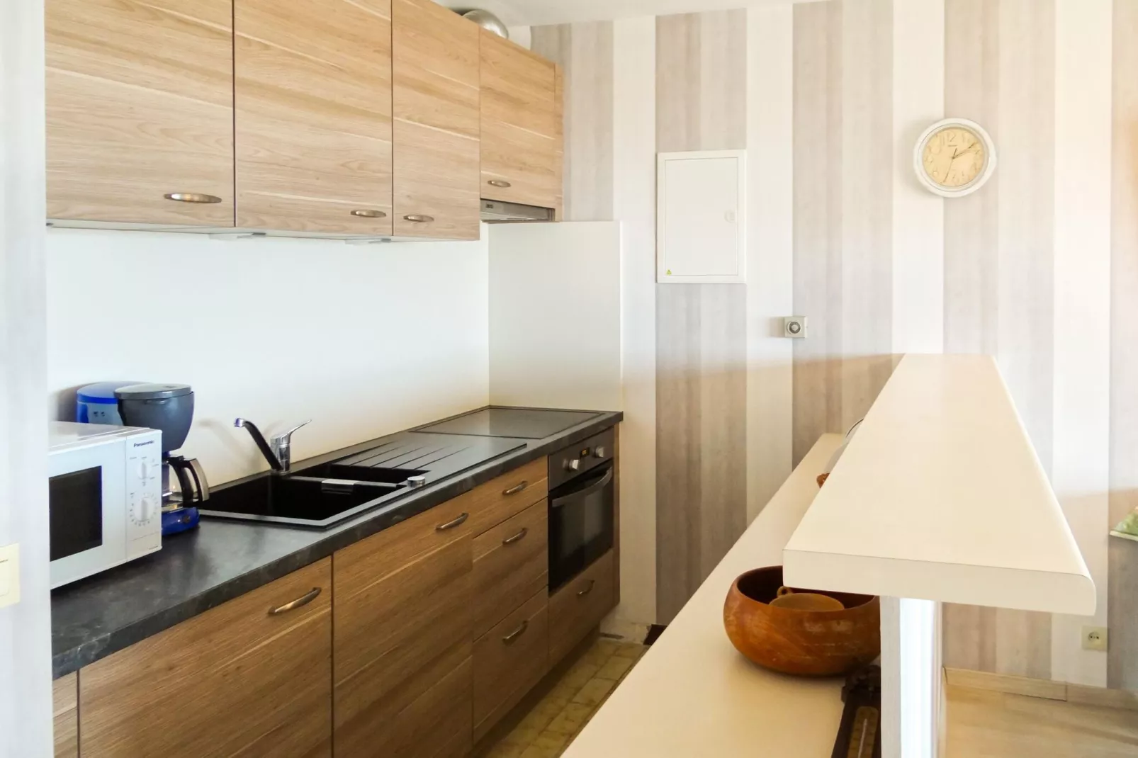 SEAFLOWER 102-Kitchen