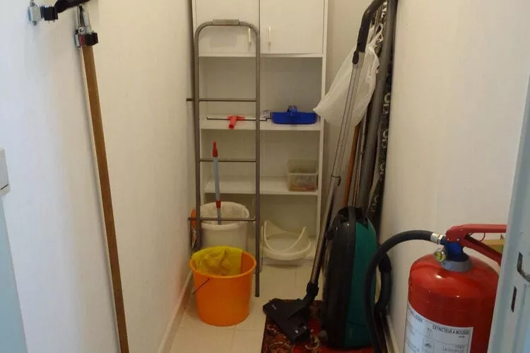 DEN OEVER II 201-Facilities
