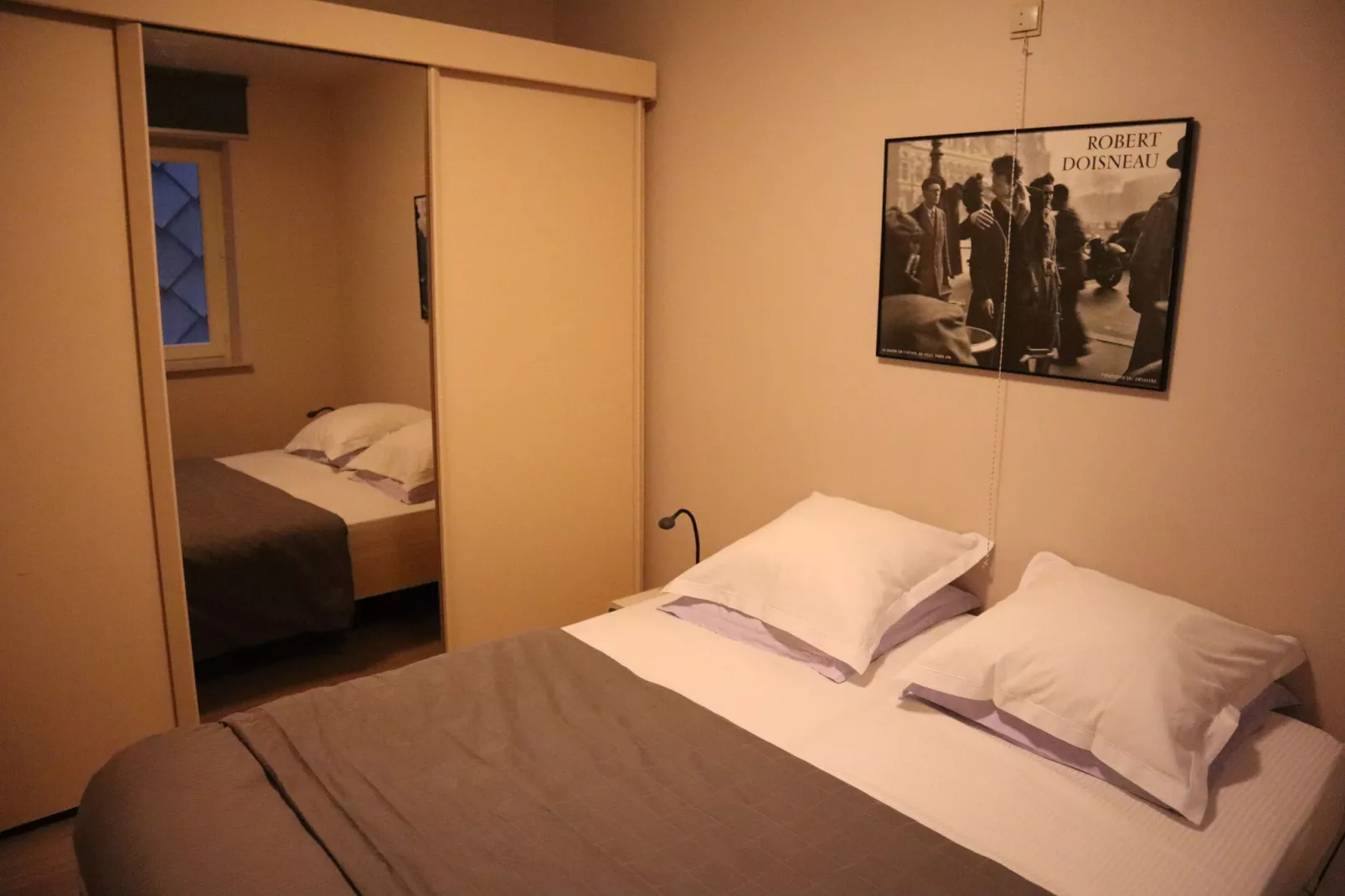 NEMROD 401-Bedroom