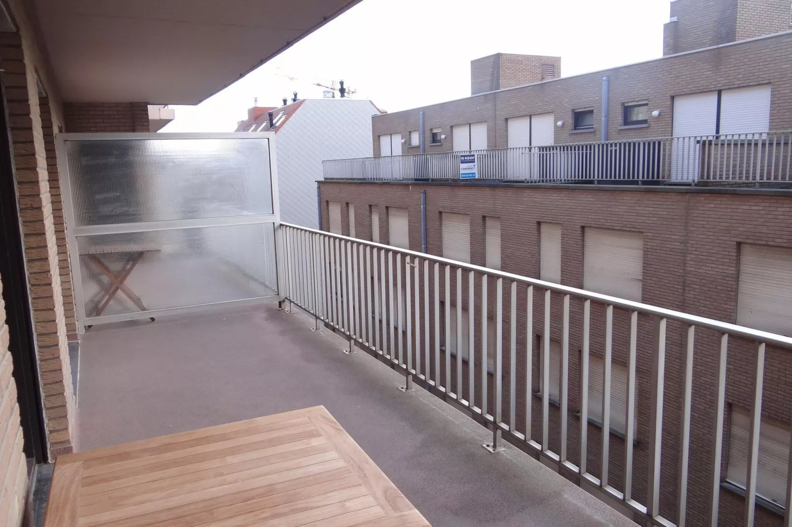 AMBASSADE 0501GAR-Balcon-terrasse