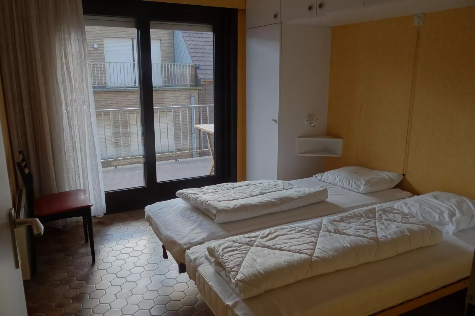 AMBASSADE 0501GAR-Chambre