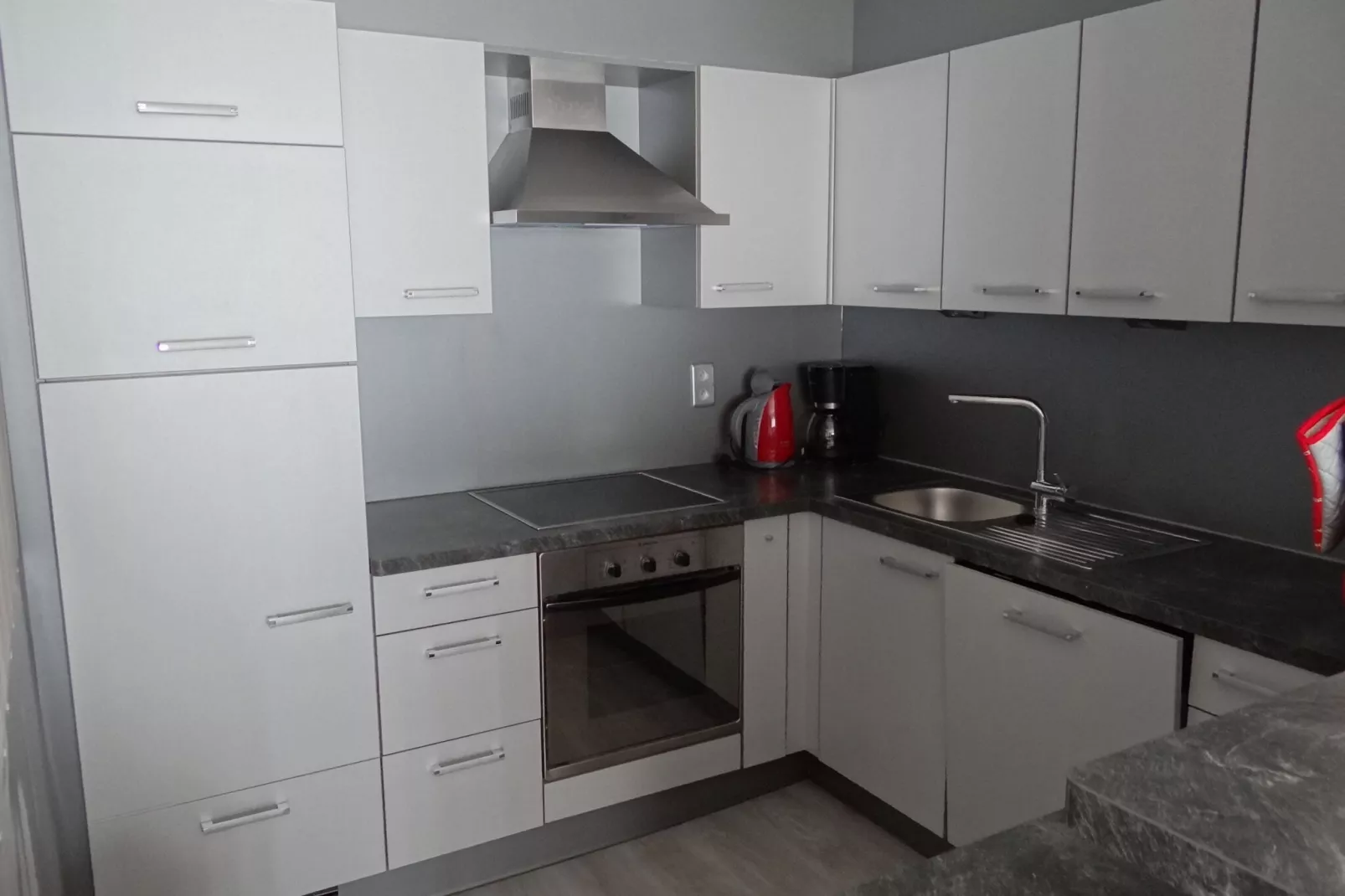 SEAFLOWER 304-Kitchen