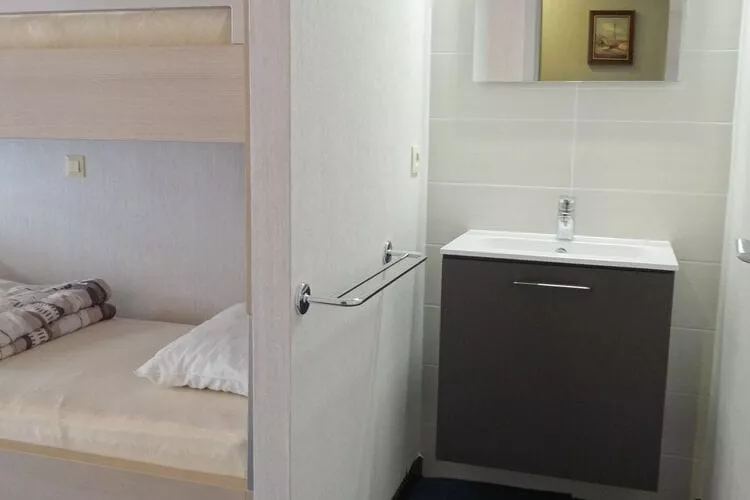 SEAFLOWER 304-Bathroom