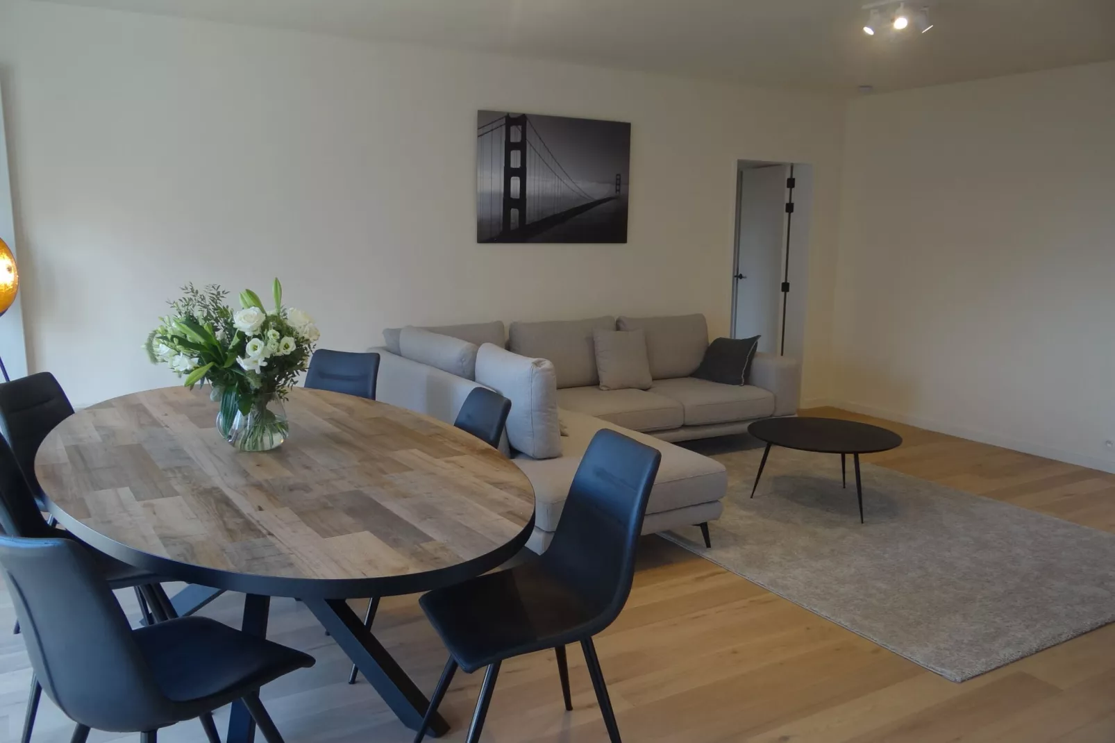 ARIZONA 303-Living room