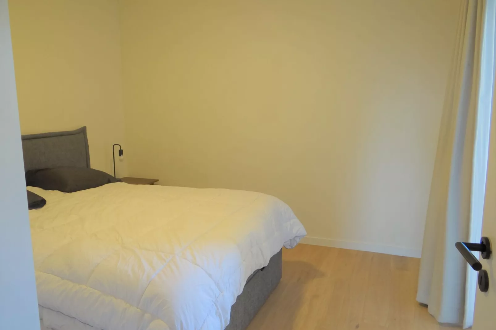 ARIZONA 303-Bedroom