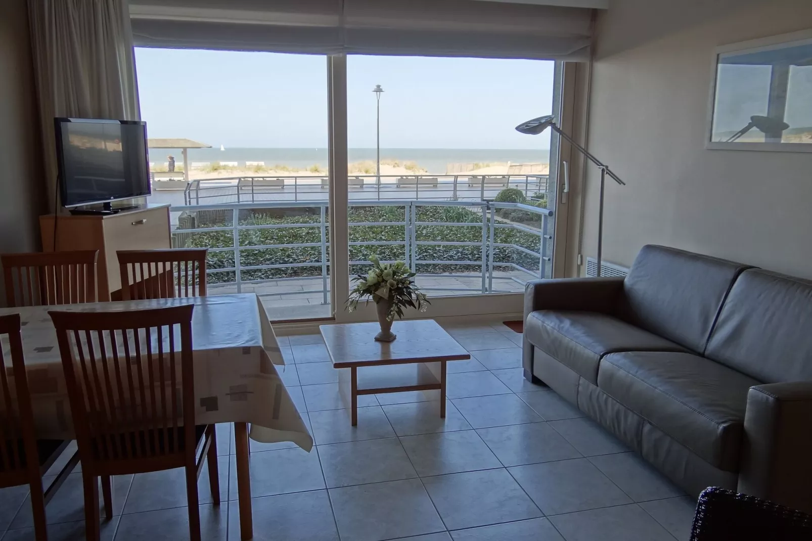 SEASIGHT A 1 / 0001-Living room