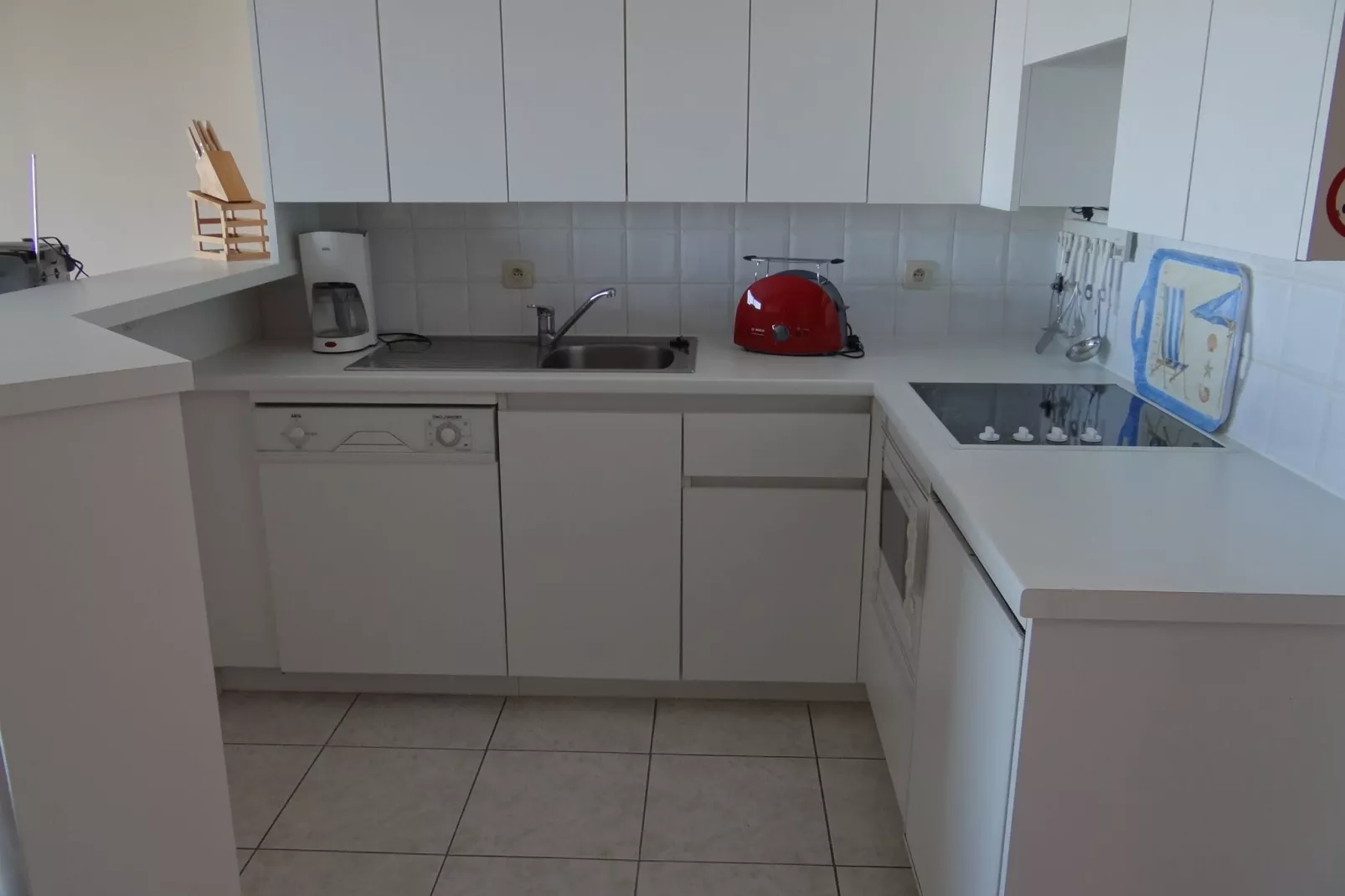 SEASIGHT A 1 / 0001-Kitchen