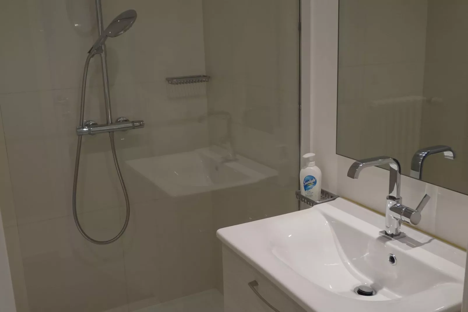 ECLAIRCIE 101-Bathroom