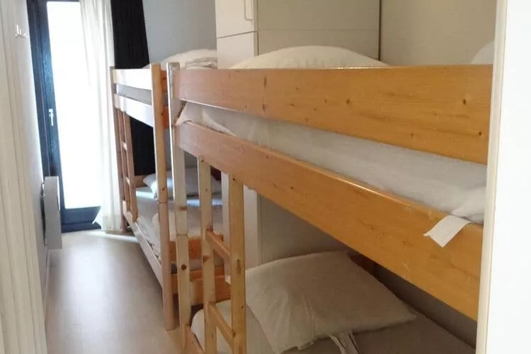 ZEEMEERMIN-Bedroom