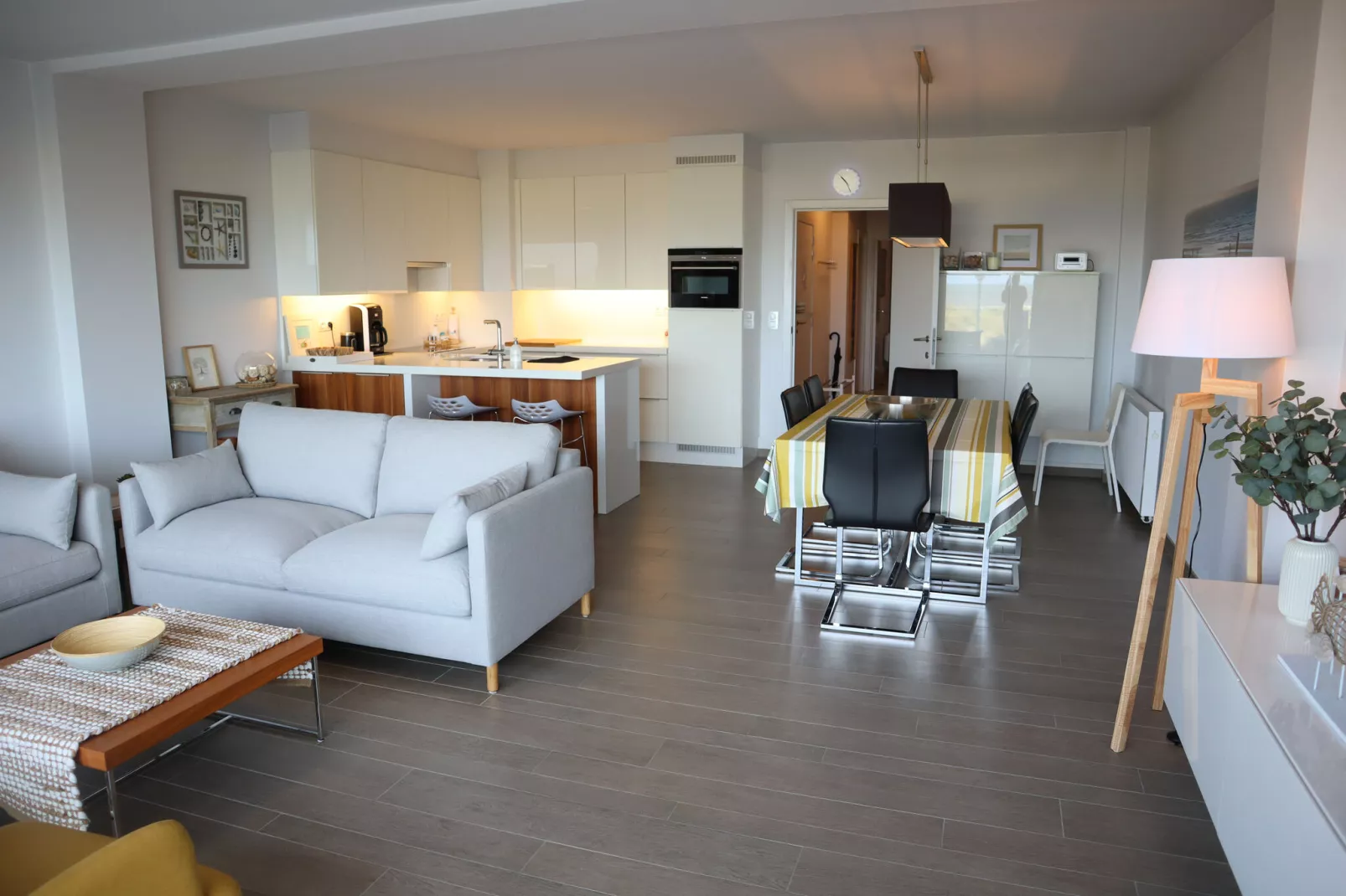 GARBI-Living room
