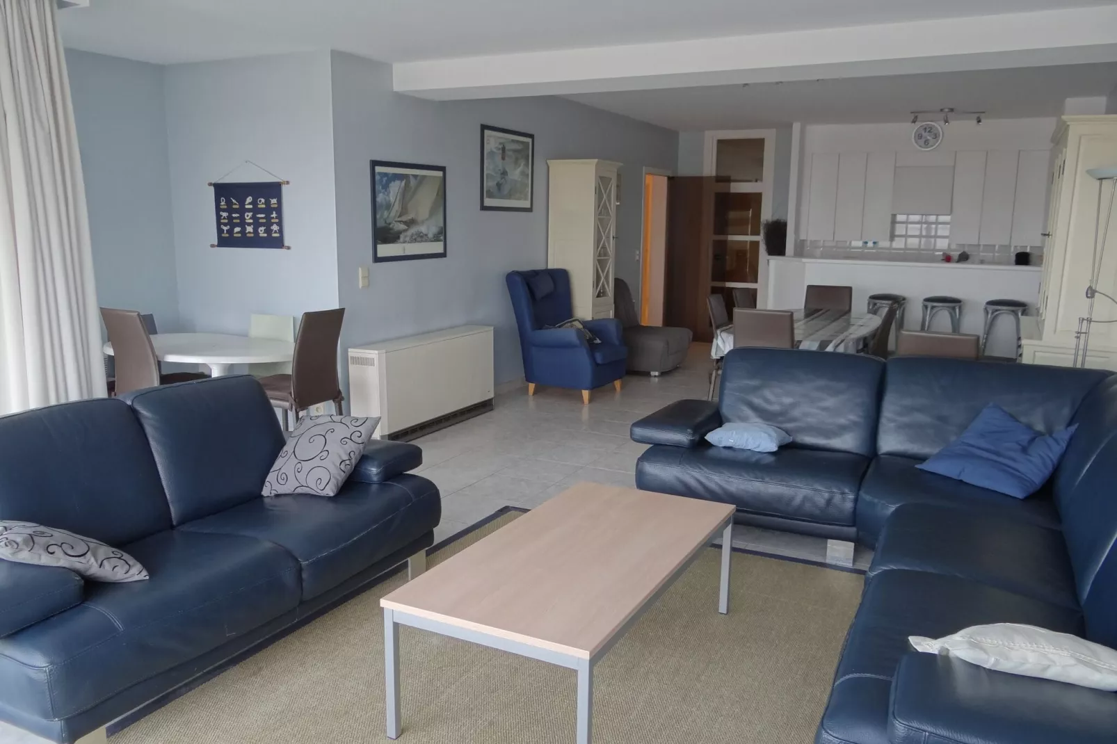 SEASIGHT A 0004-Living room