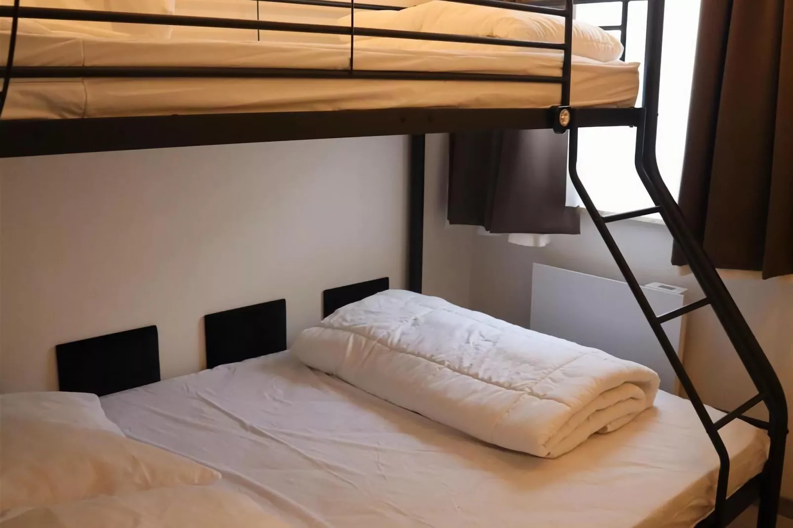 PANORAMA B / 0202-Bedroom