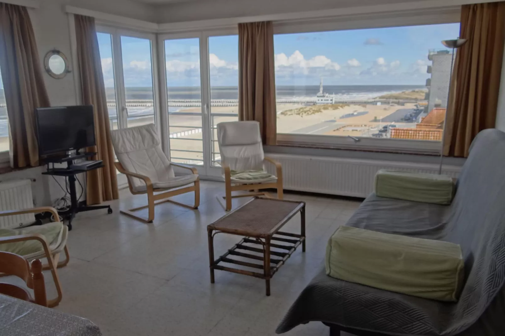 Ibis I 601-Living room
