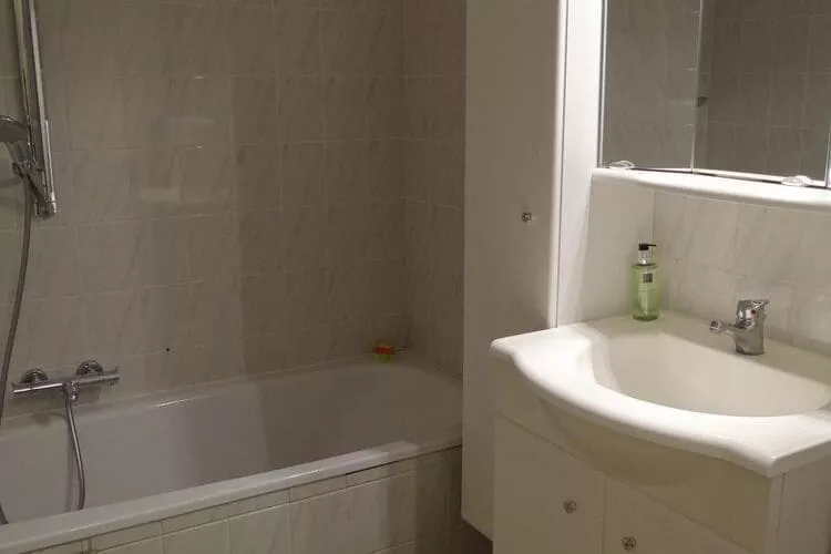 DE WARANDE VII-Bathroom