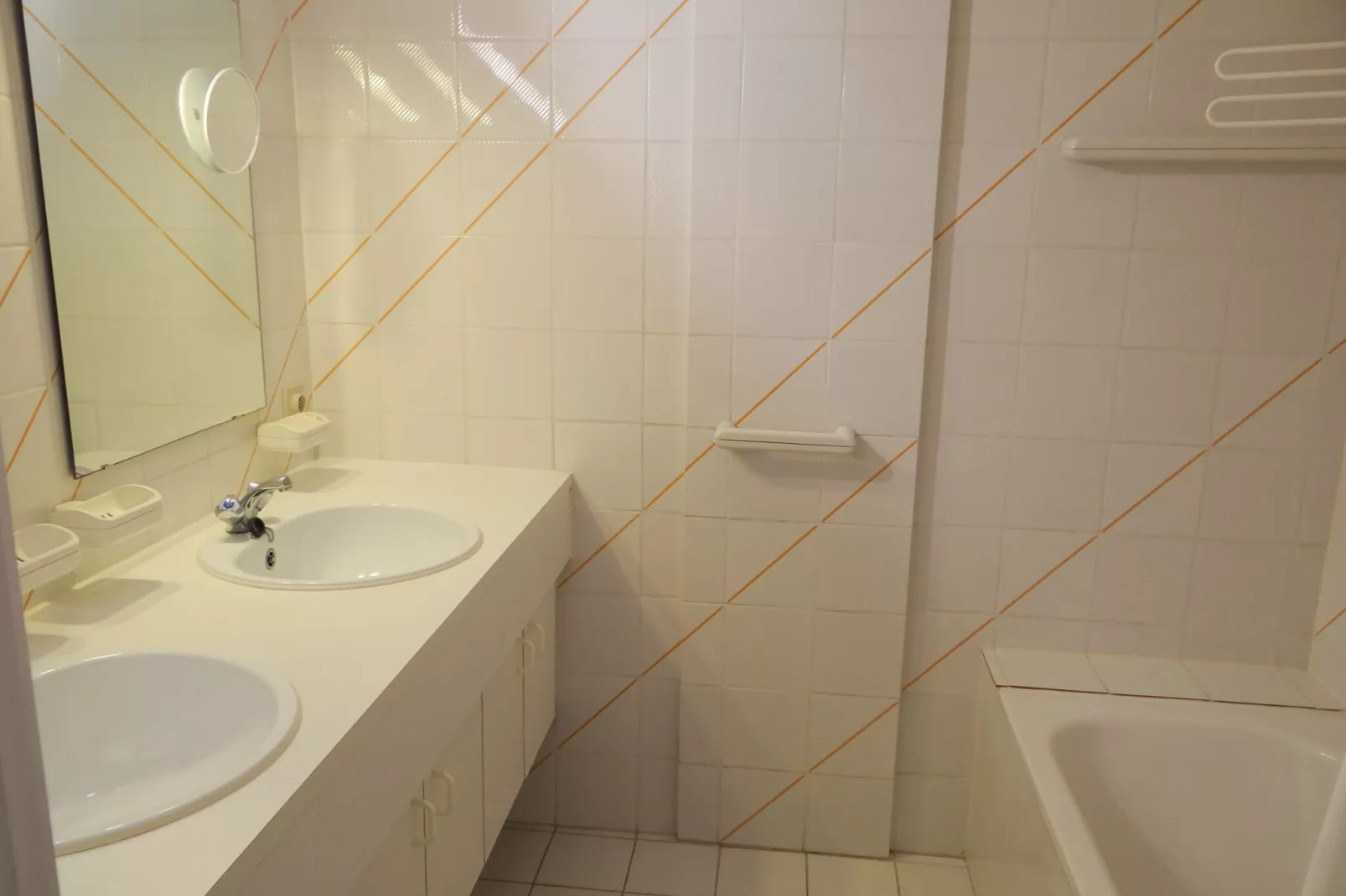 GARBI-Bathroom