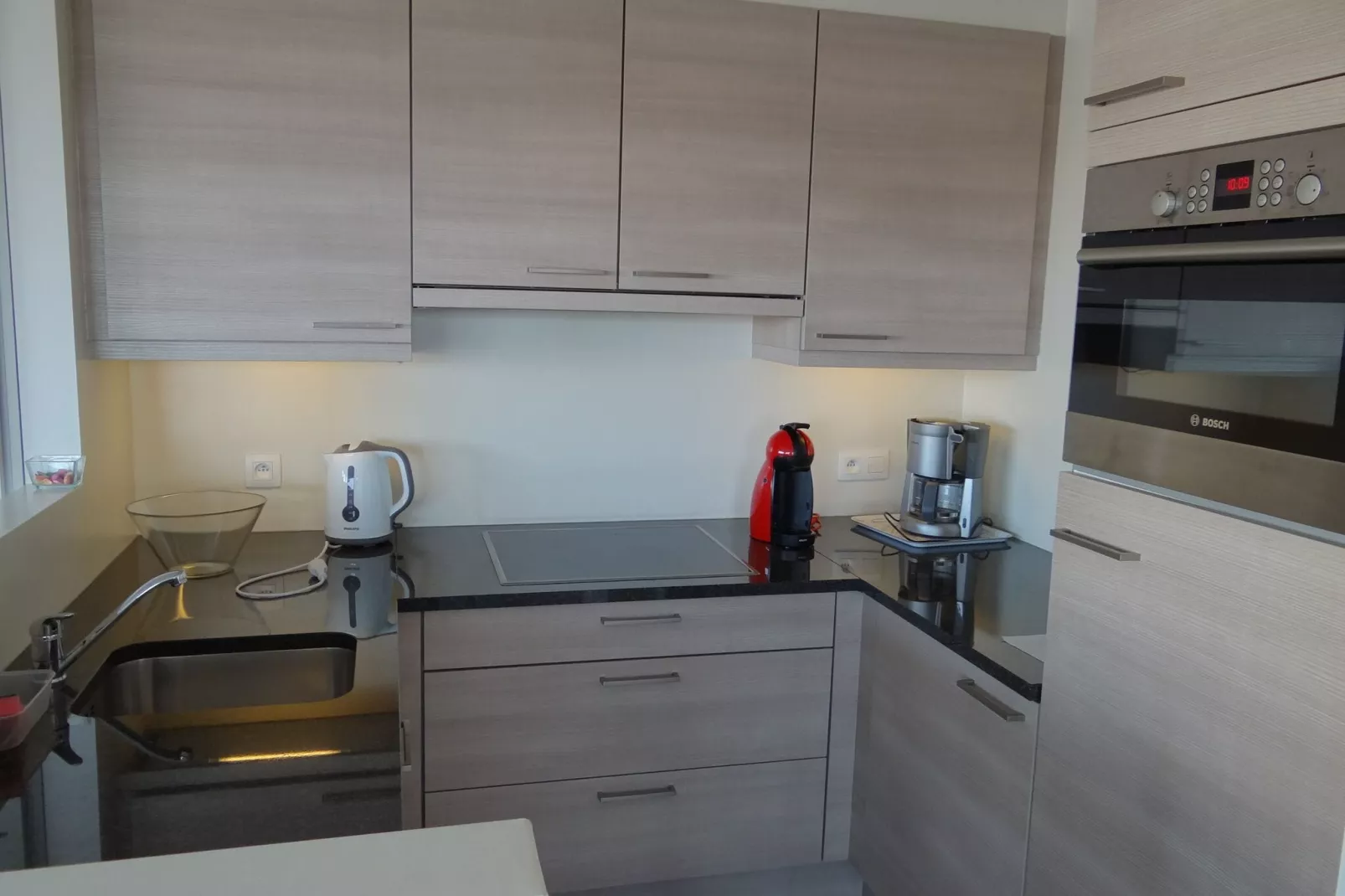 DOCKSIDE 0303-Kitchen