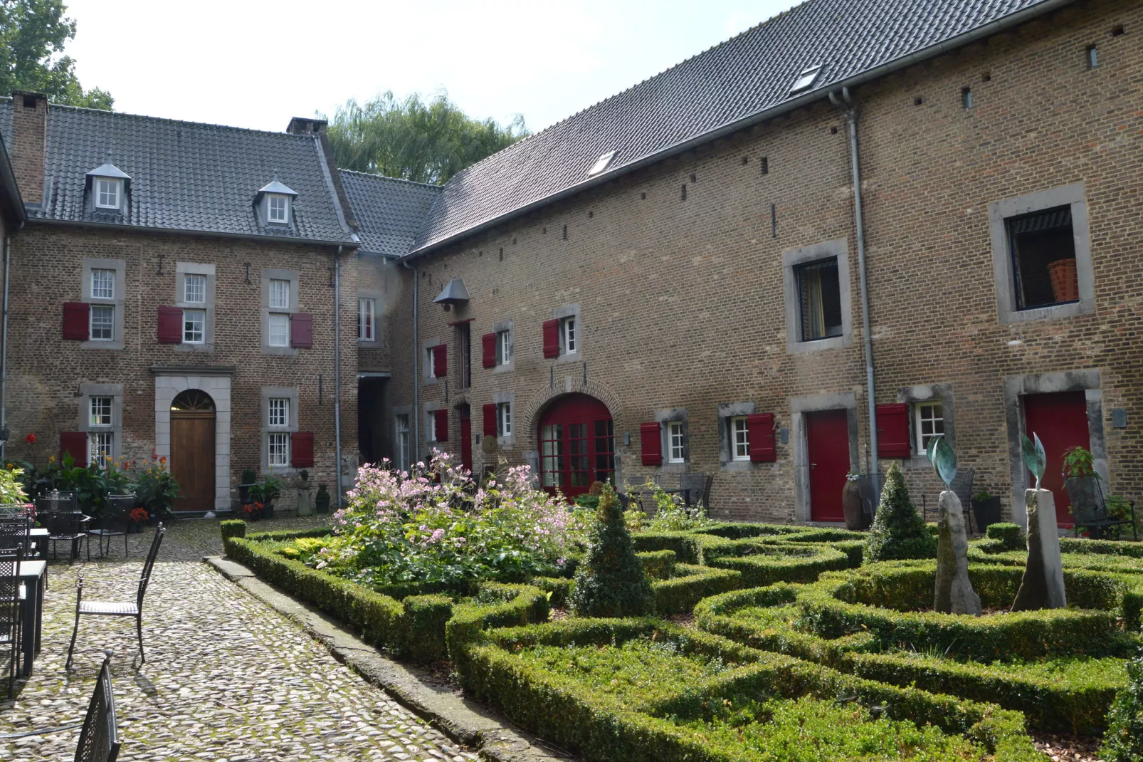 Meschermolen 10-Gardens summer