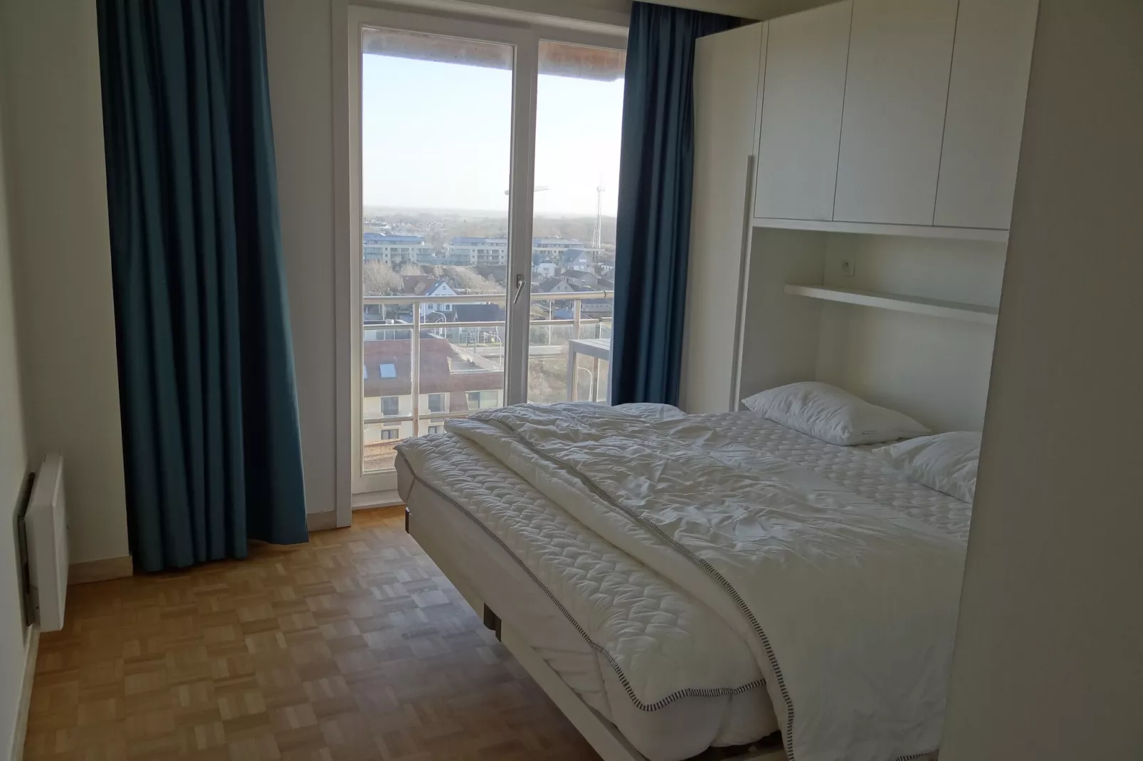 SCORPIO BI 1201GAR-Bedroom