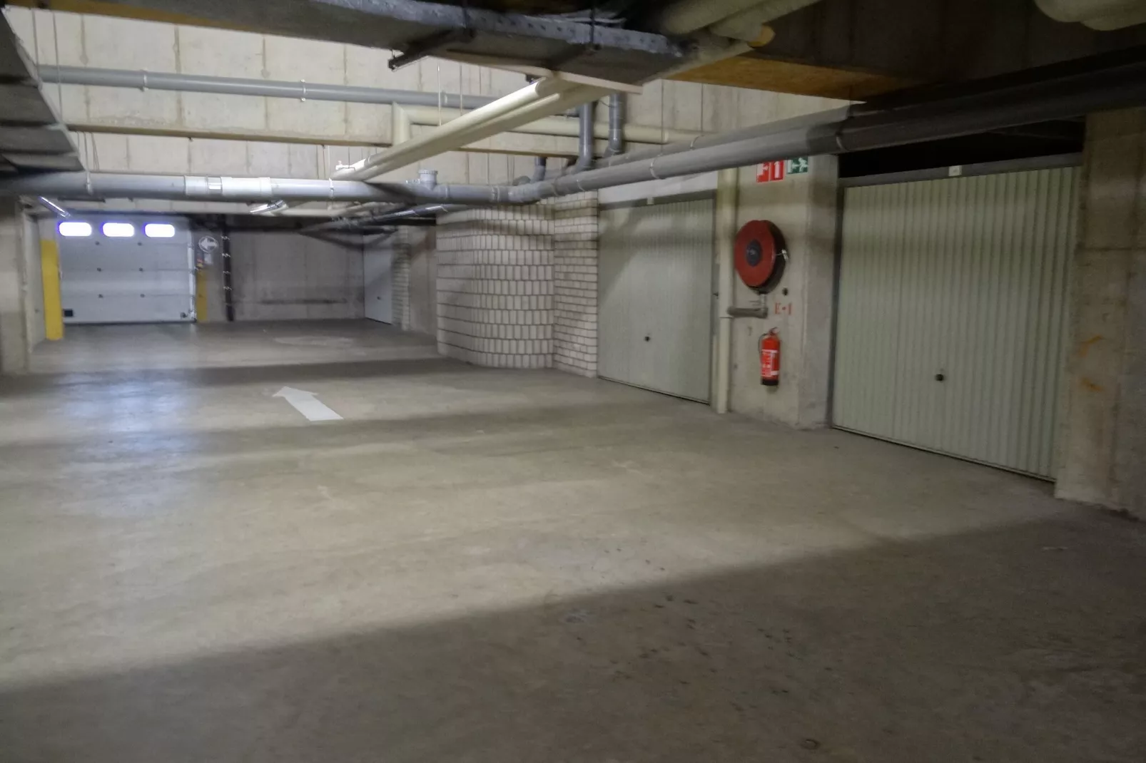 NEREIDEN E 168/0201GAR LIFT 1-Facilities
