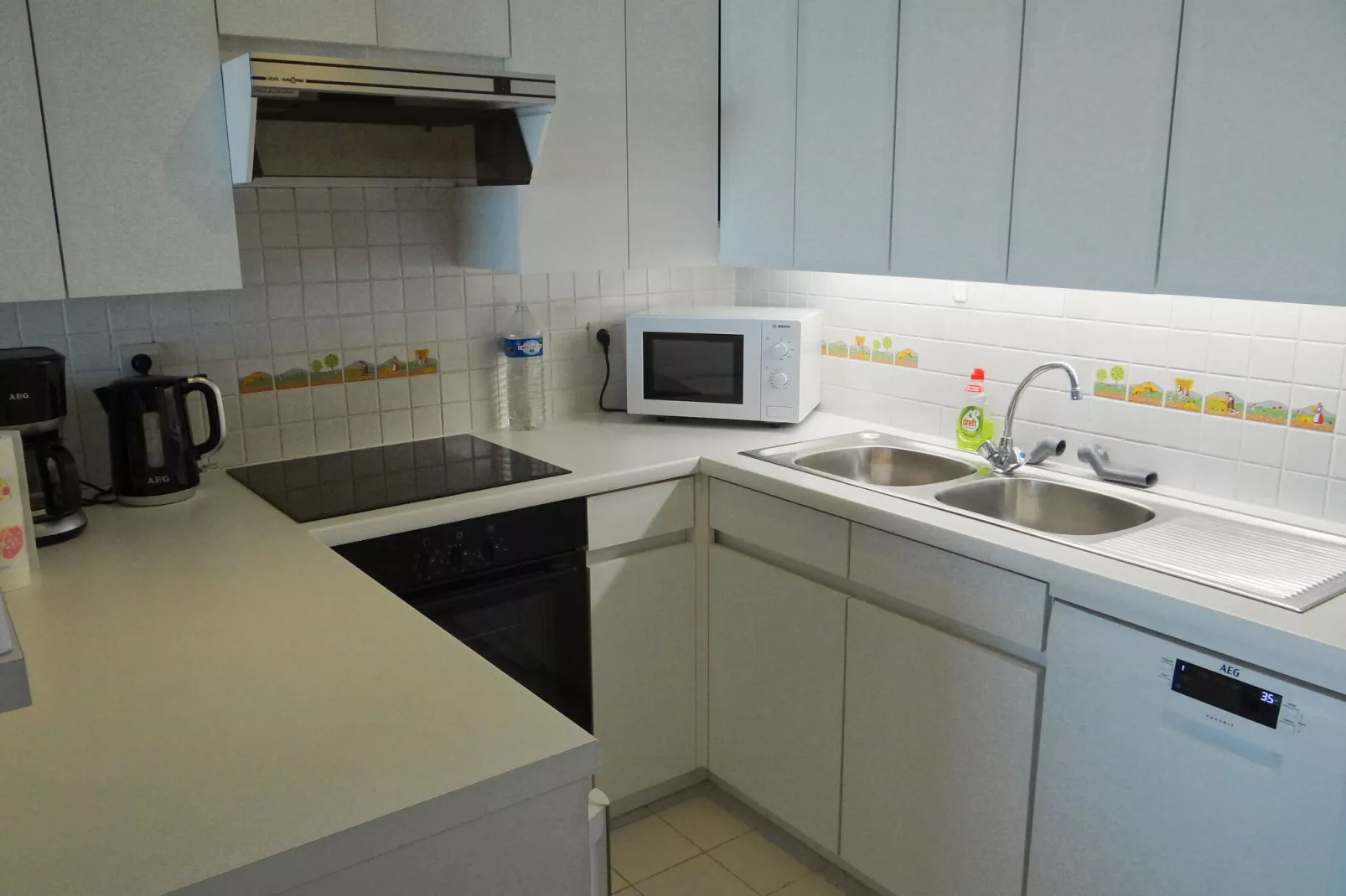 TIJL A 702-Kitchen