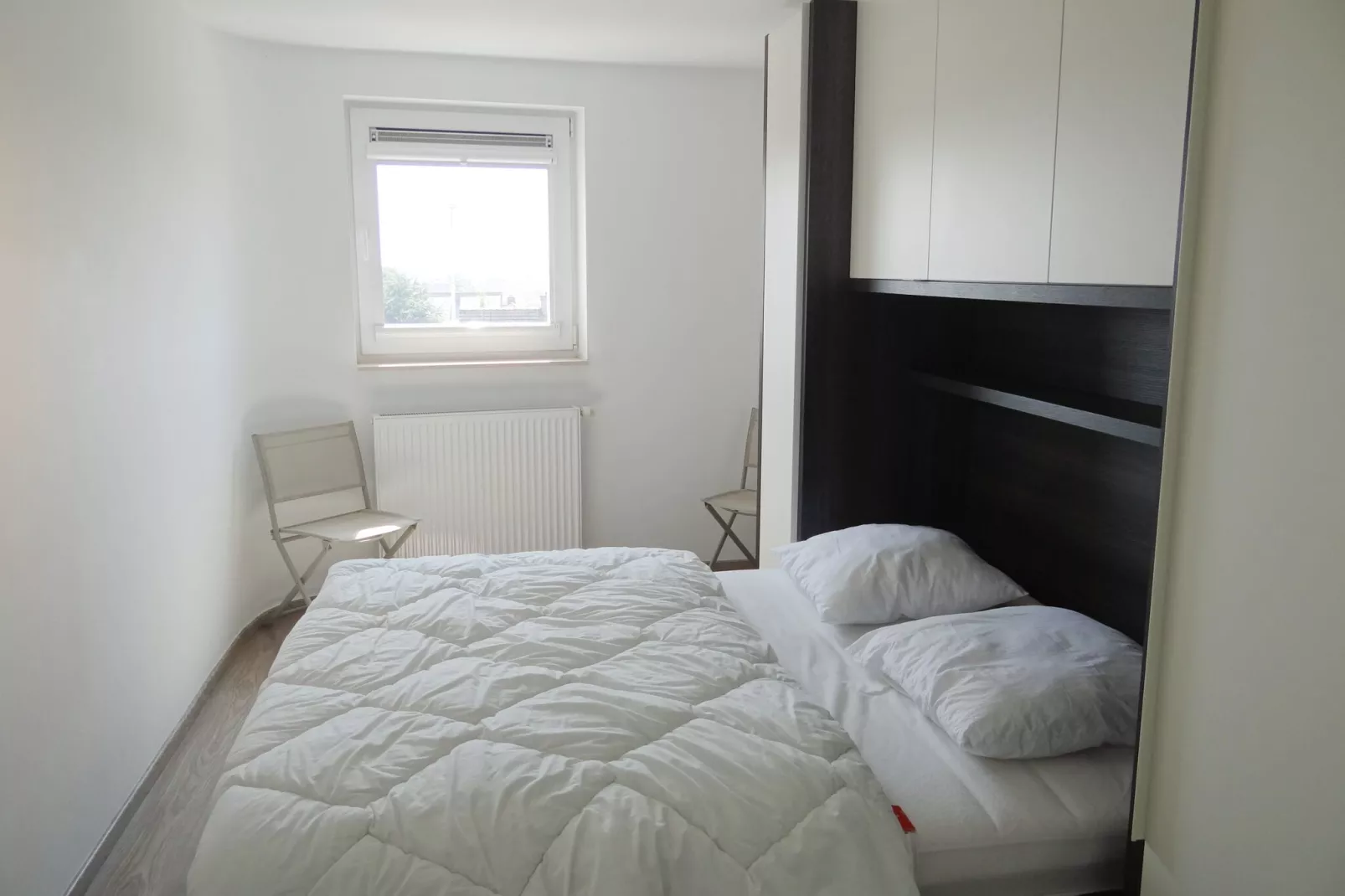 LELANTINA 303-Bedroom