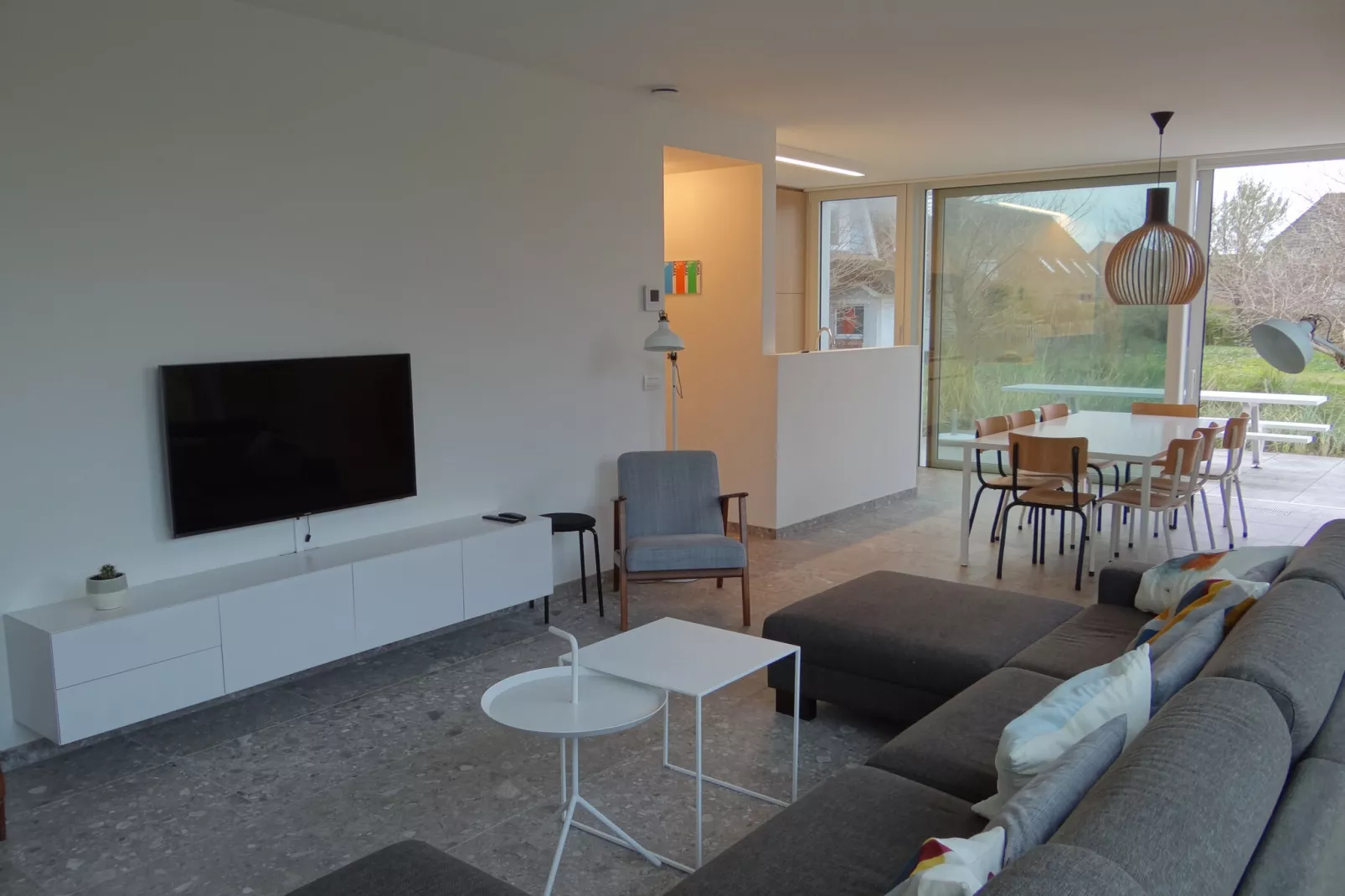 BLANCO GV01GAR-Living room