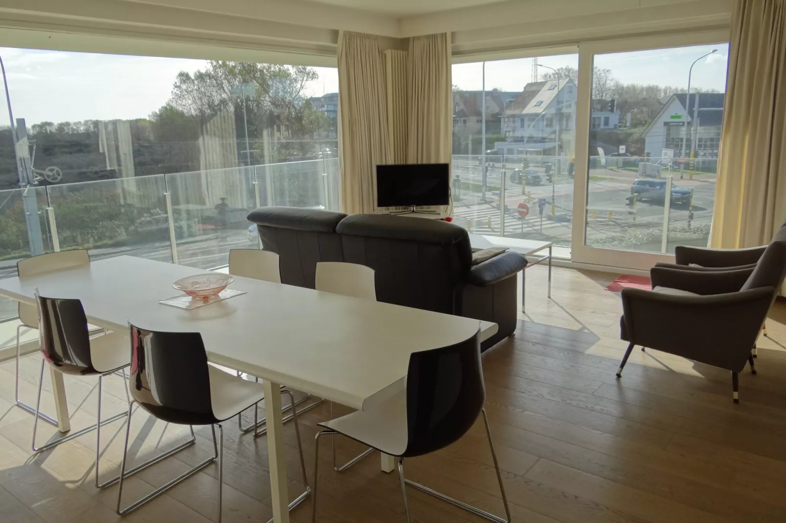 NEREIDEN A 176/0204GAR-Dining room