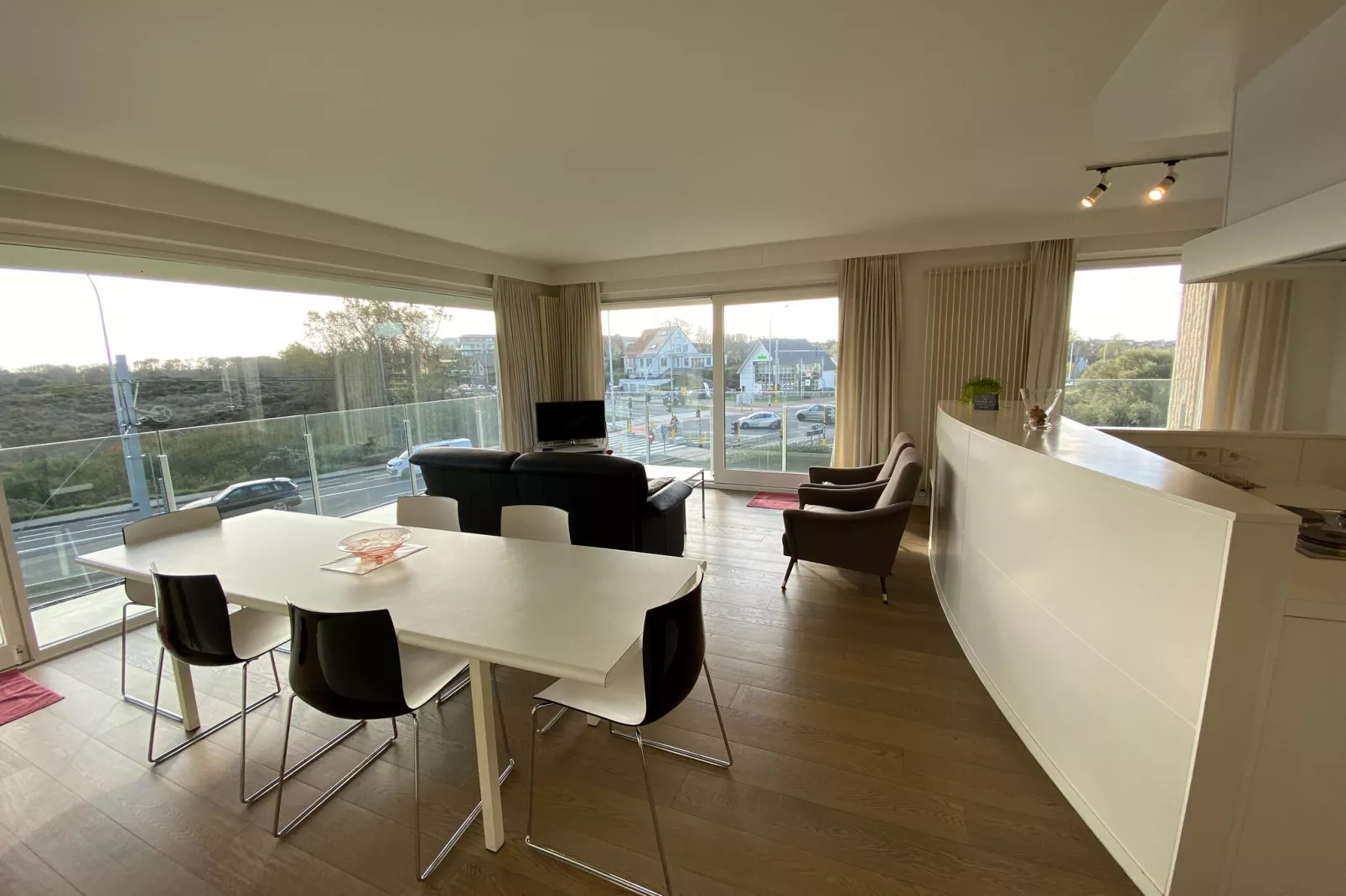 NEREIDEN A 176/0204GAR-Dining room