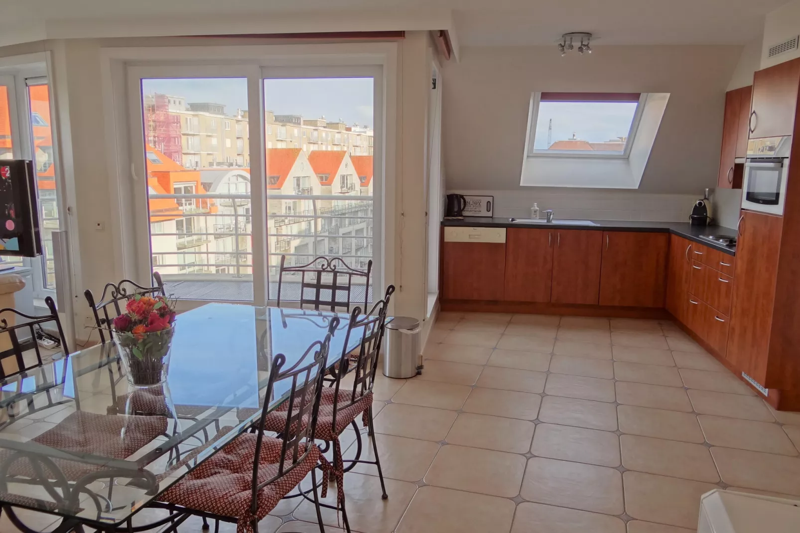 ZEEZICHT FASE 2 0604-Dining room