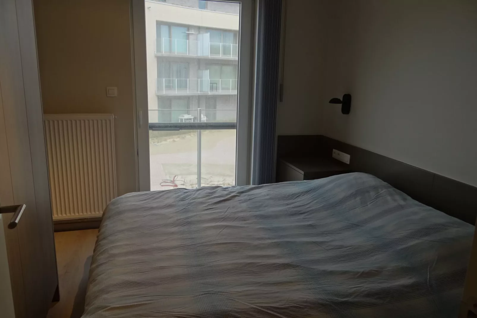 KARTHUIZER E4 0101PK-Bedroom