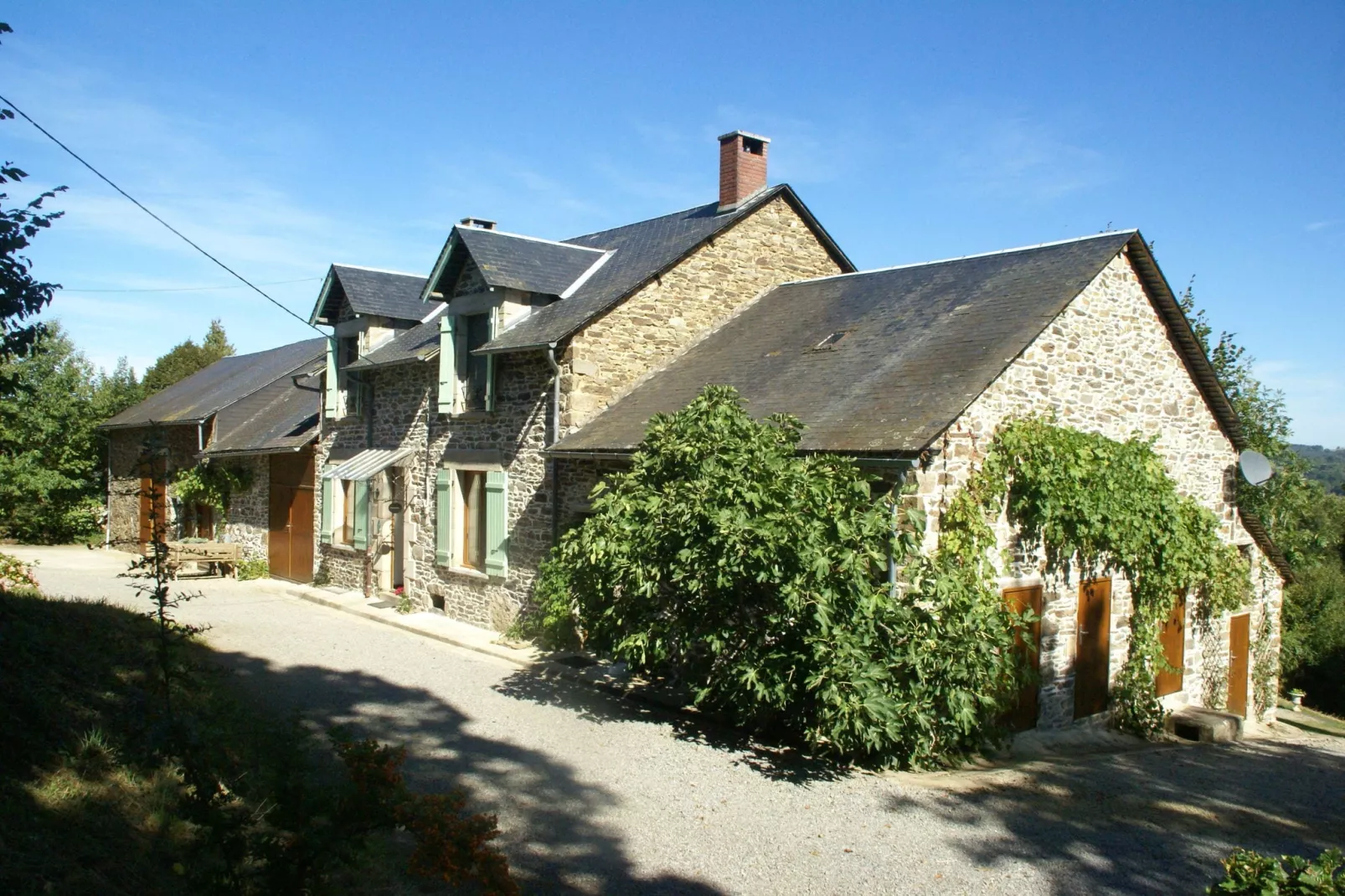 Maison de vacances Sussac-Exterior summer