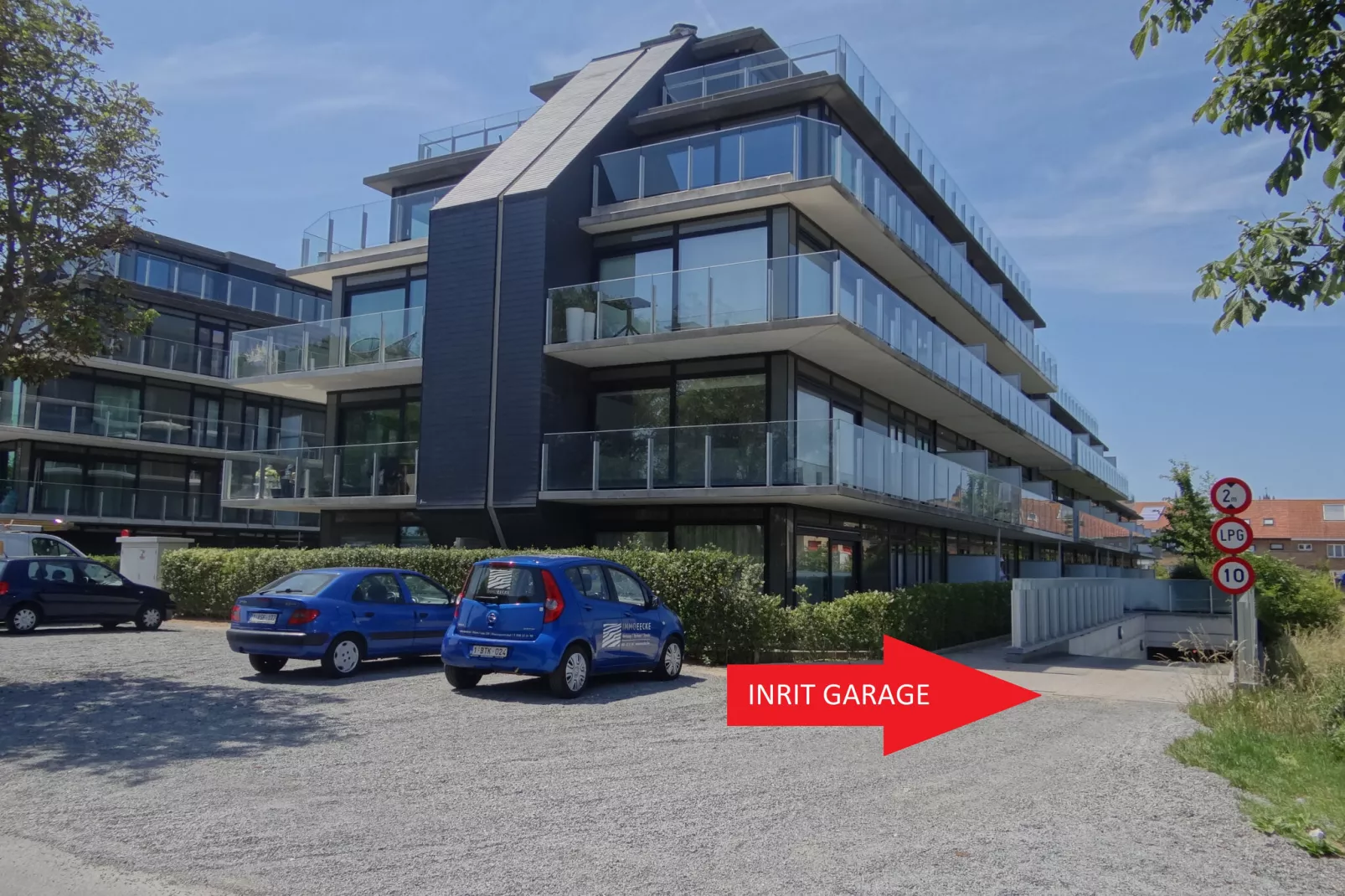 WATERFRONT 83A/0006PK-Exterior summer