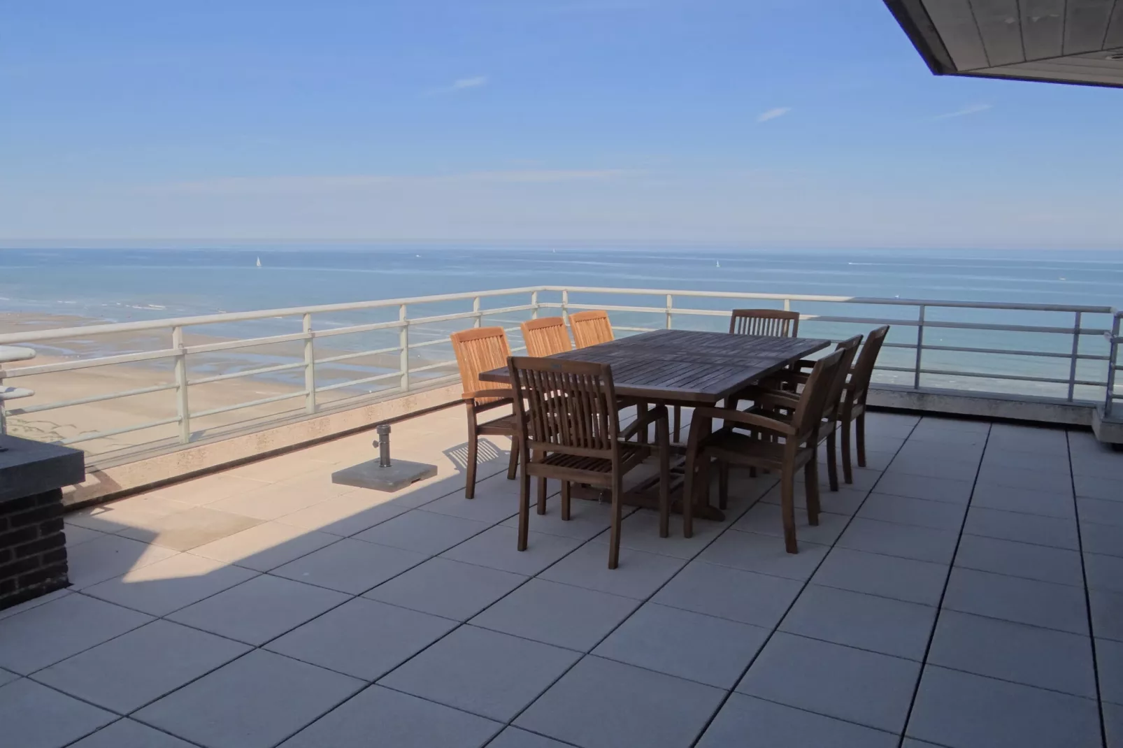 SCORPIO BI 1402GAR-Terrace balcony