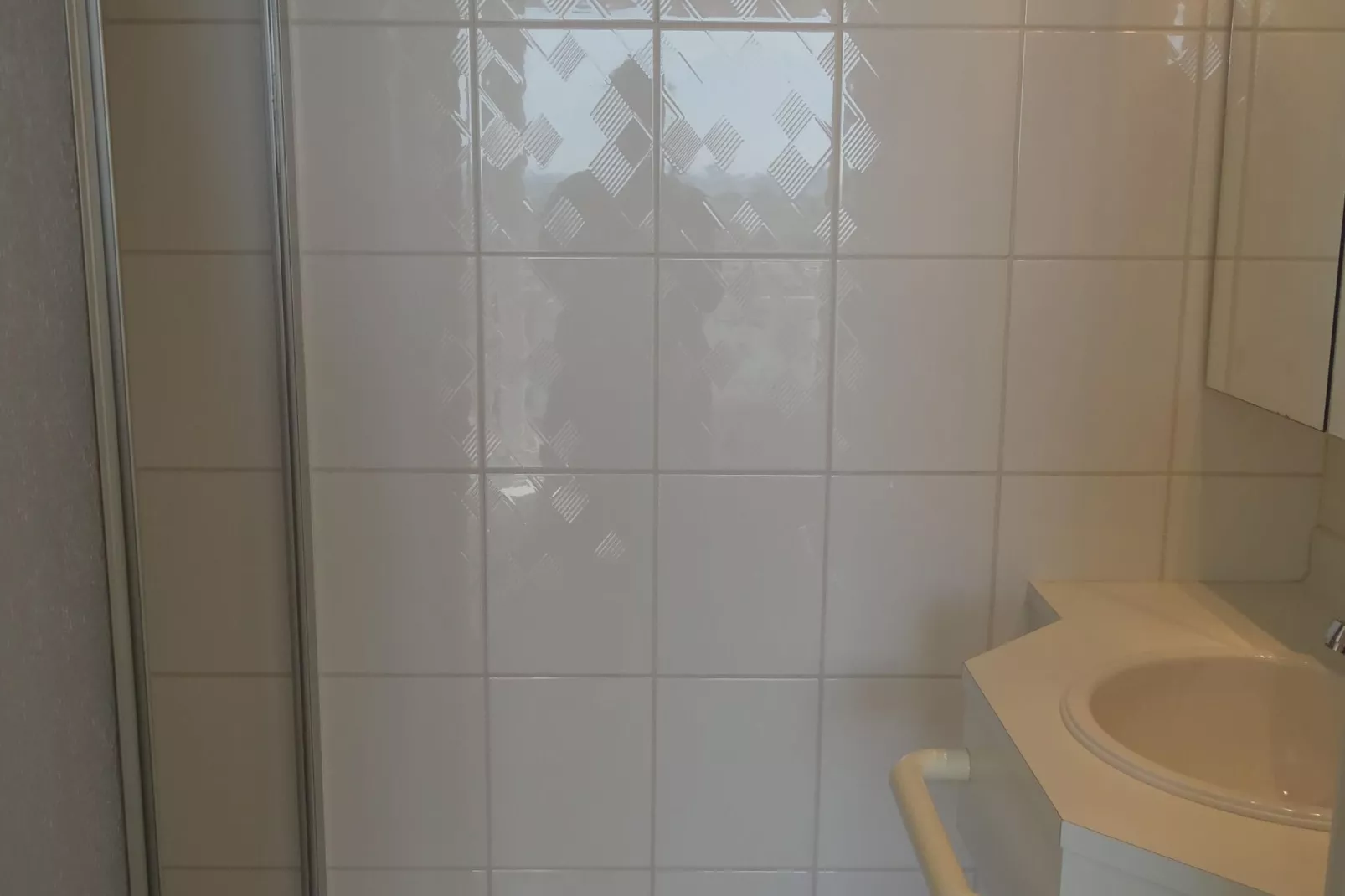 SCORPIO BI 1402GAR-Bathroom