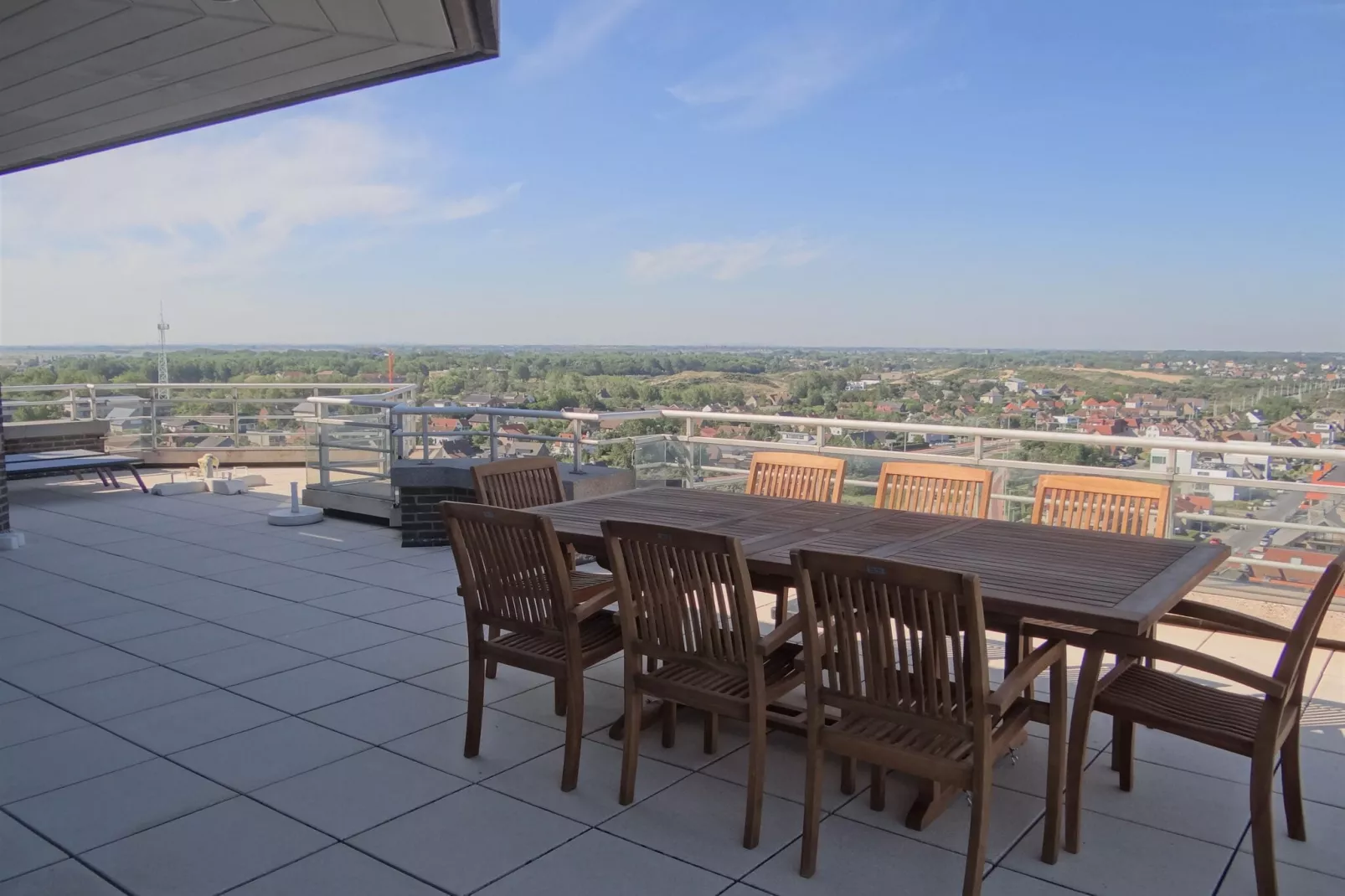 SCORPIO BI 1402GAR-Terrace balcony