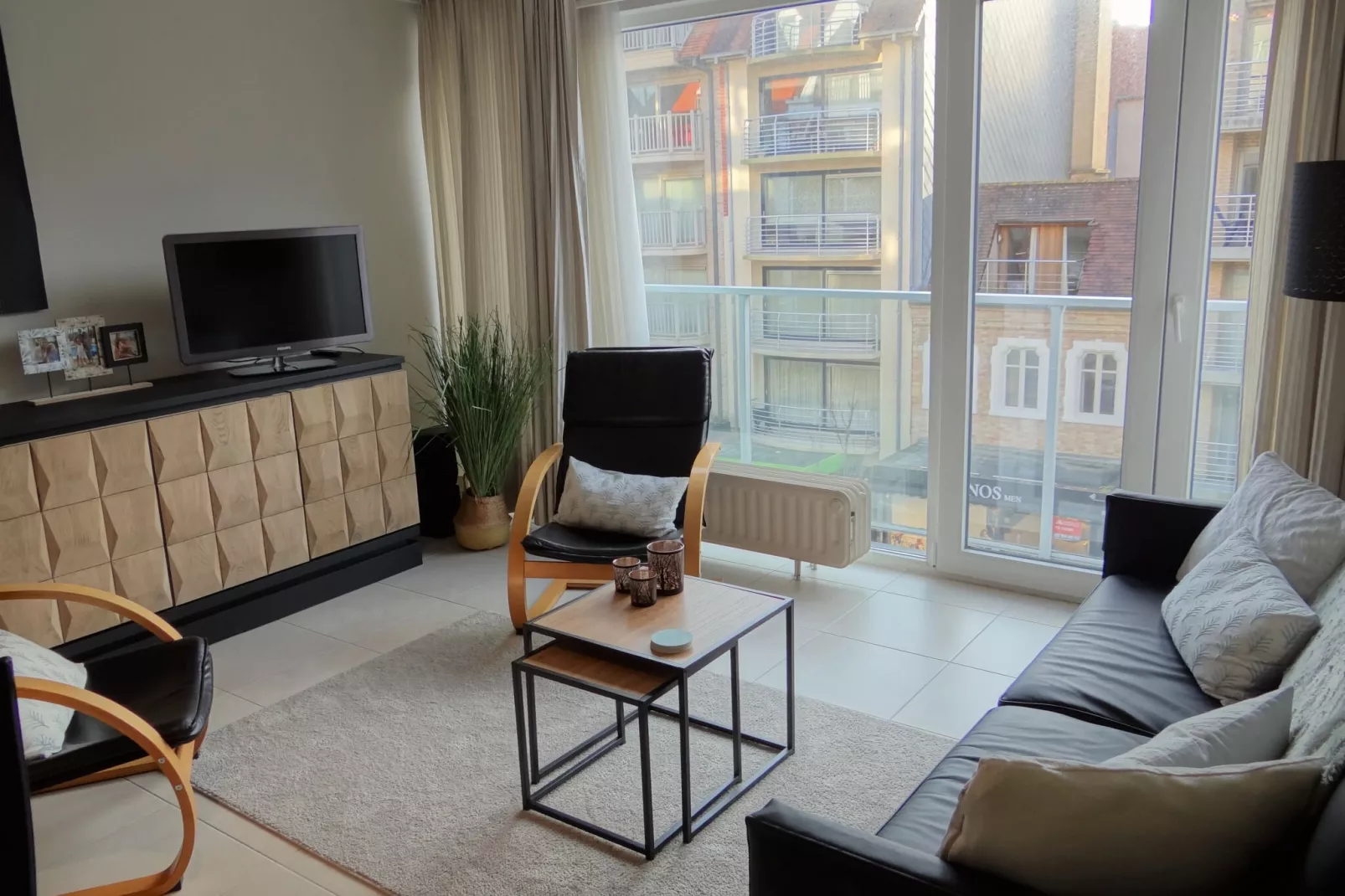 AIGUES MARINES 301-Living room