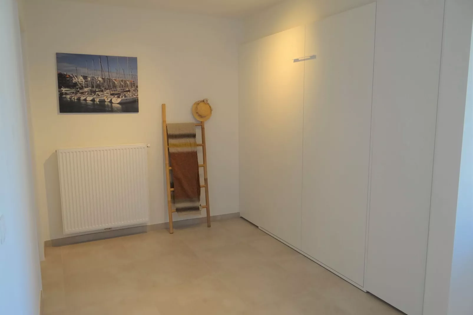 KARTHUIZER E1 0203PK-Bedroom