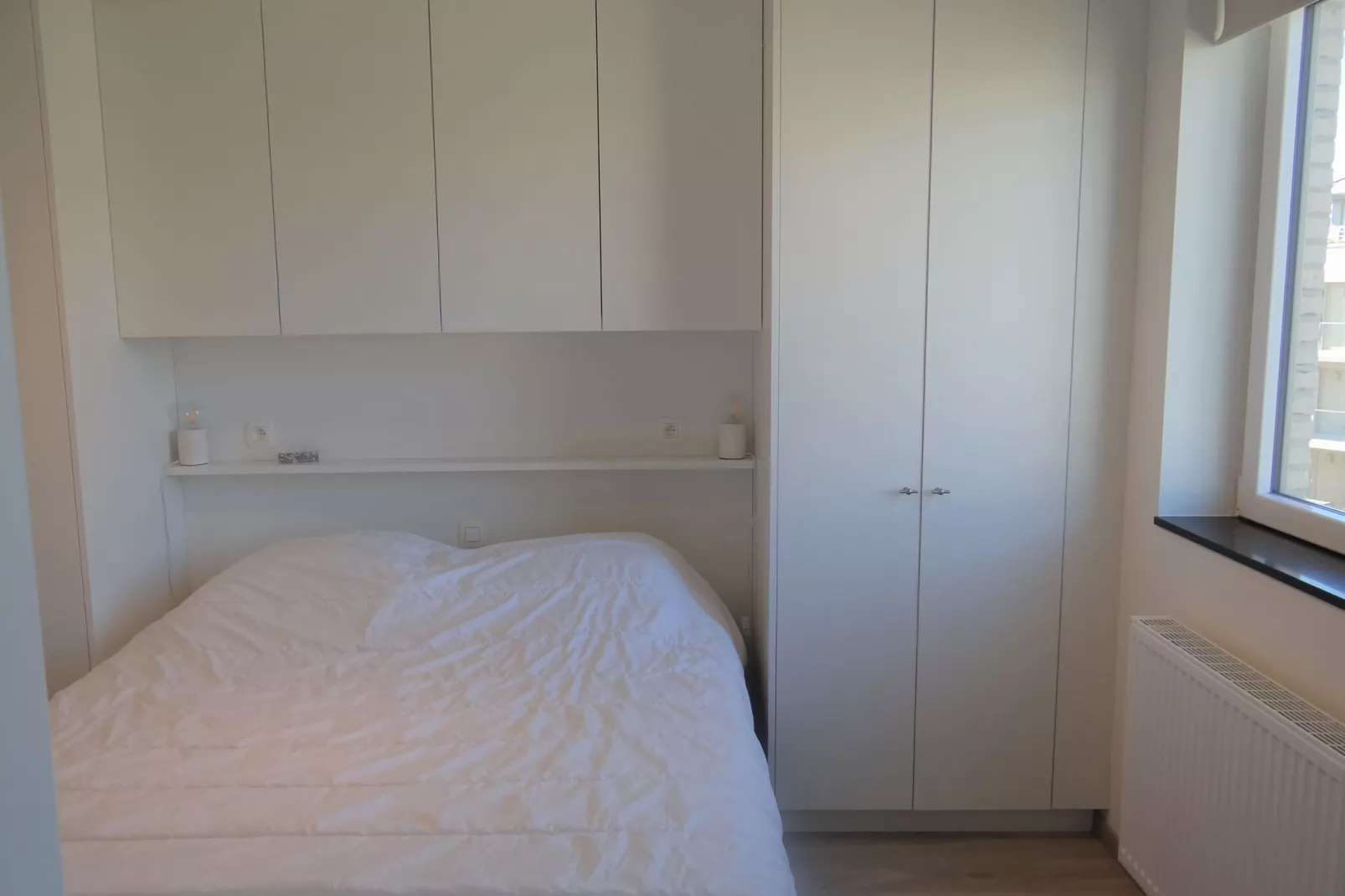 KARTHUIZER E1 0203PK-Bedroom