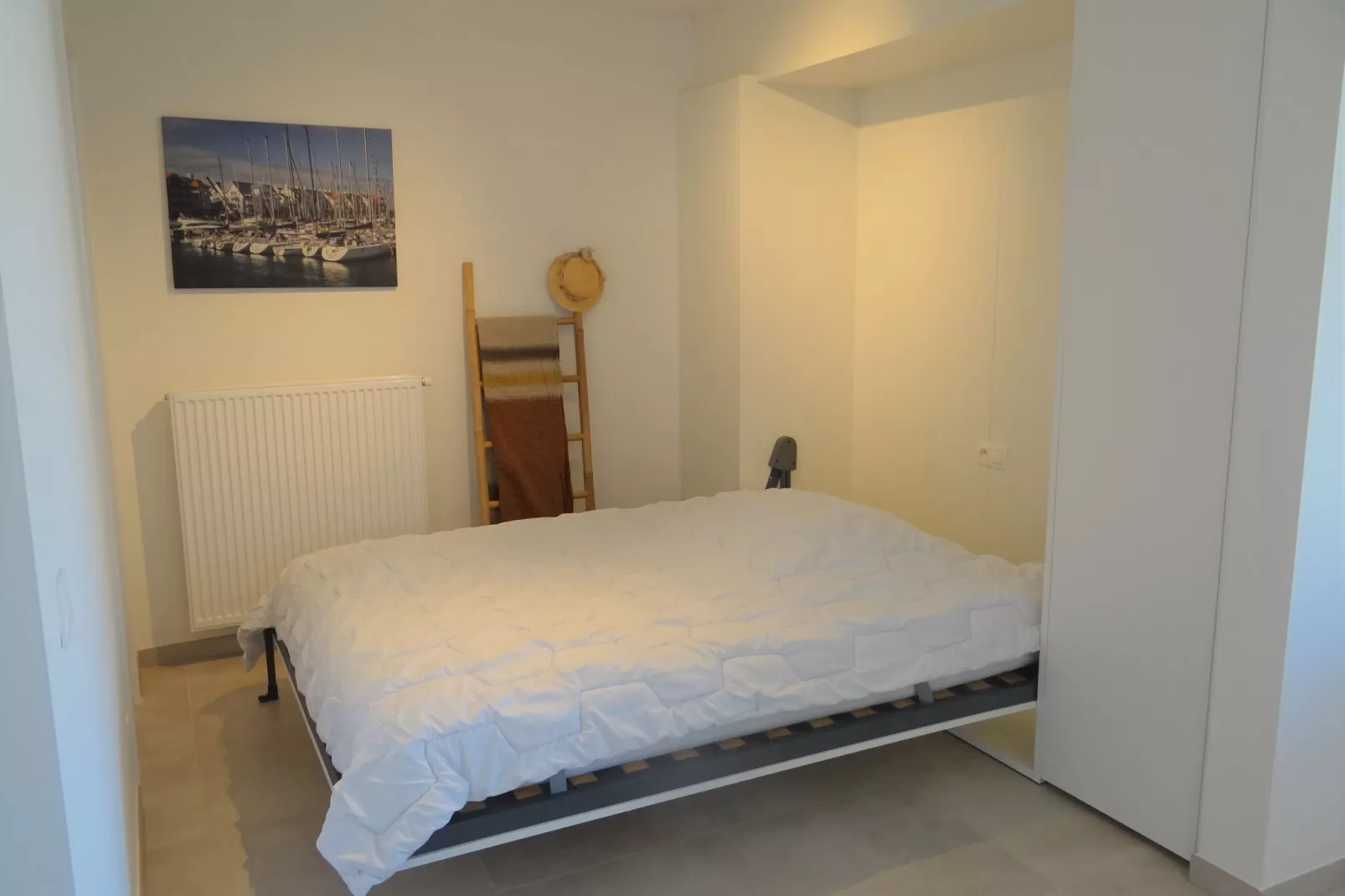 KARTHUIZER E1 0203PK-Bedroom