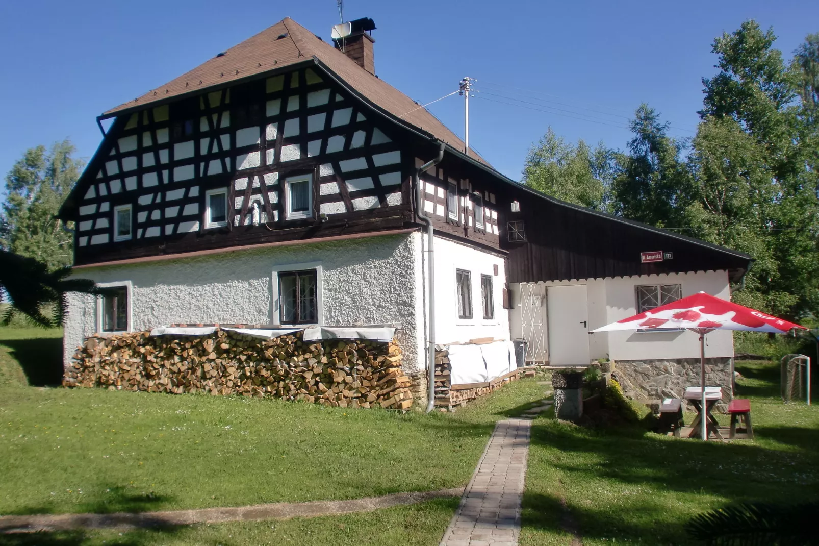 Ferienhaus Anna-Außenbereich Sommer