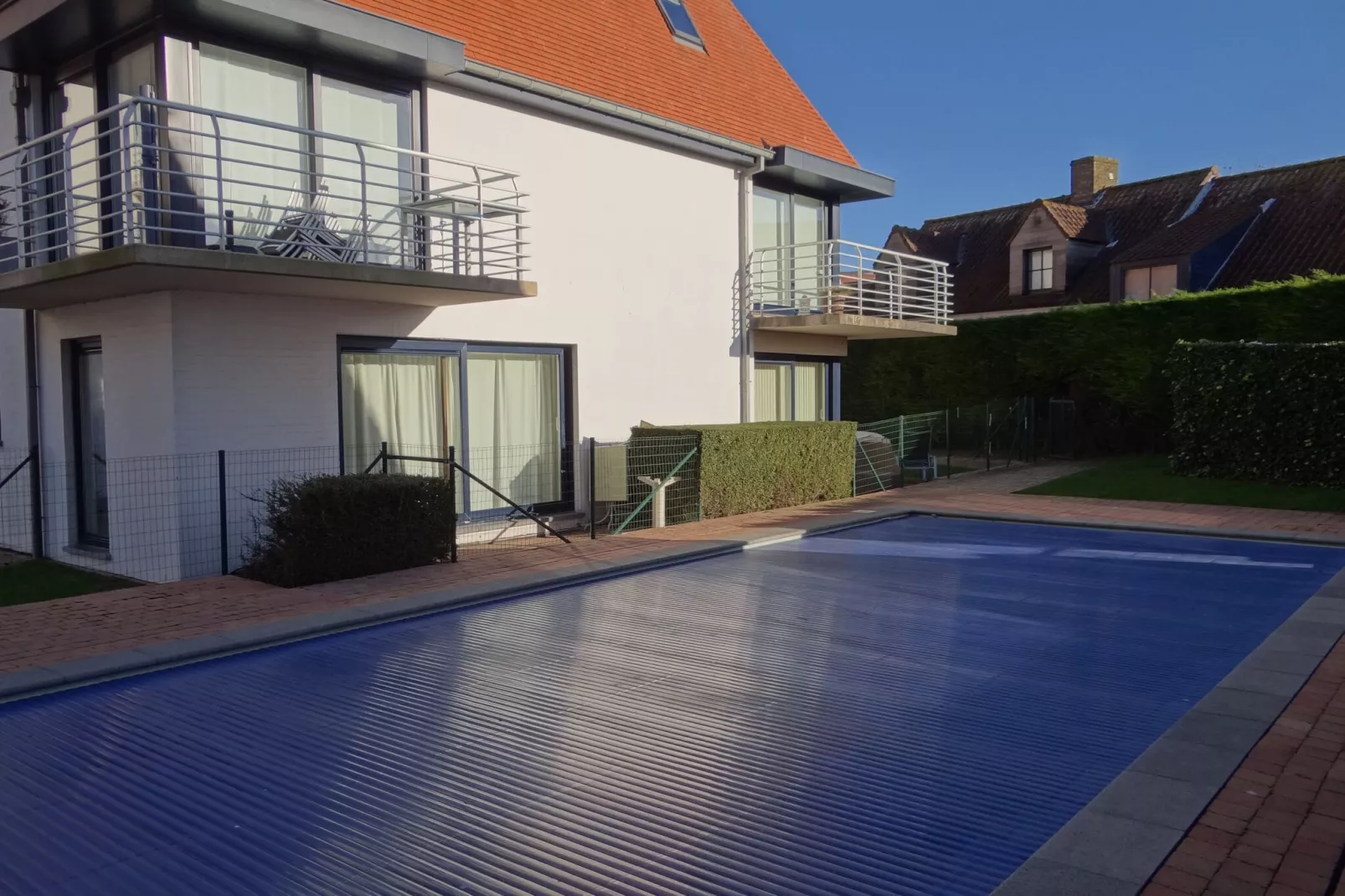 NEO PORTUS V 0001PK-Pool
