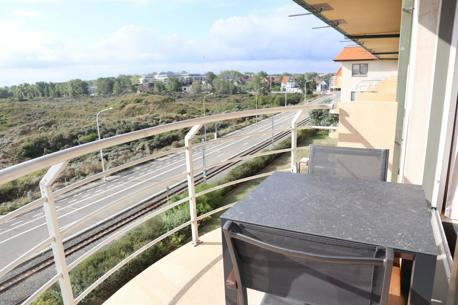 DUINENVELD 3A / 160 0504  garage-Terrace balcony