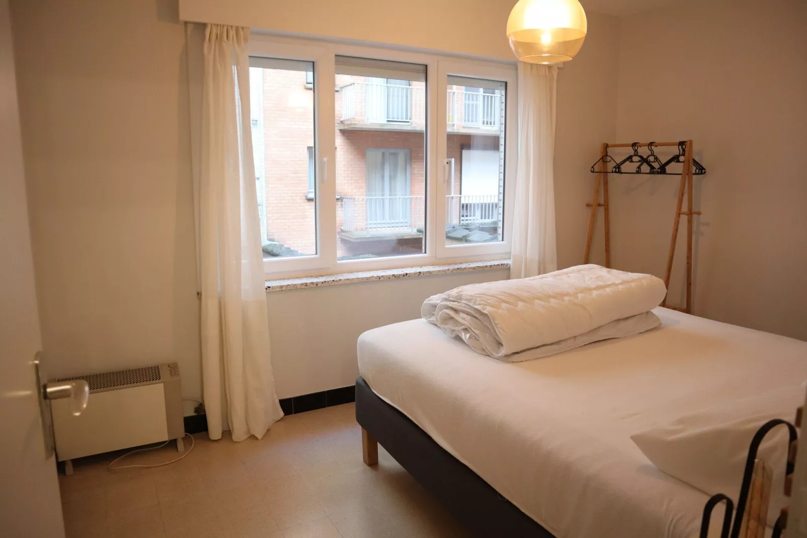 FLAMINGO 101-Bedroom