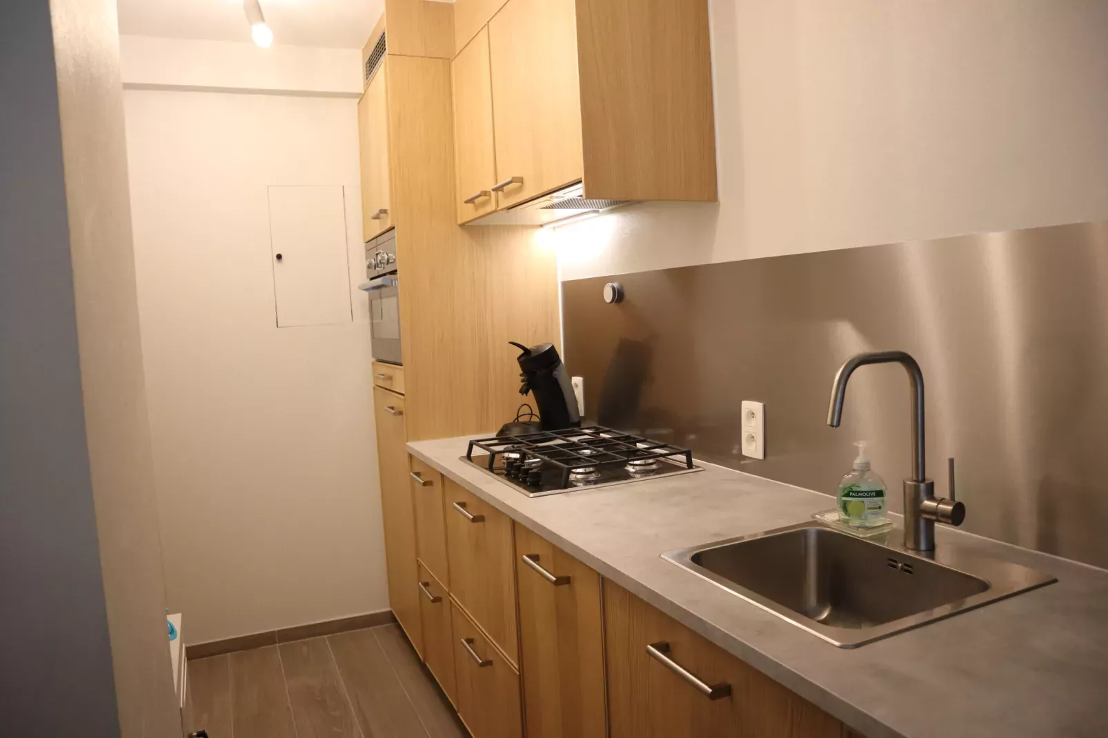 FLAMINGO 101-Kitchen