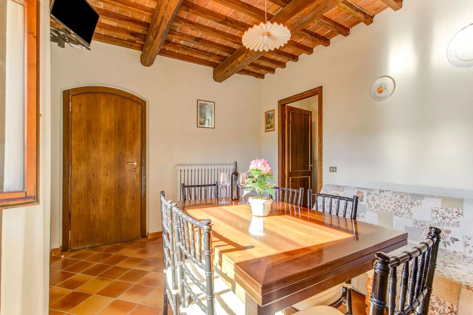 Casanova apt 3-Dining room