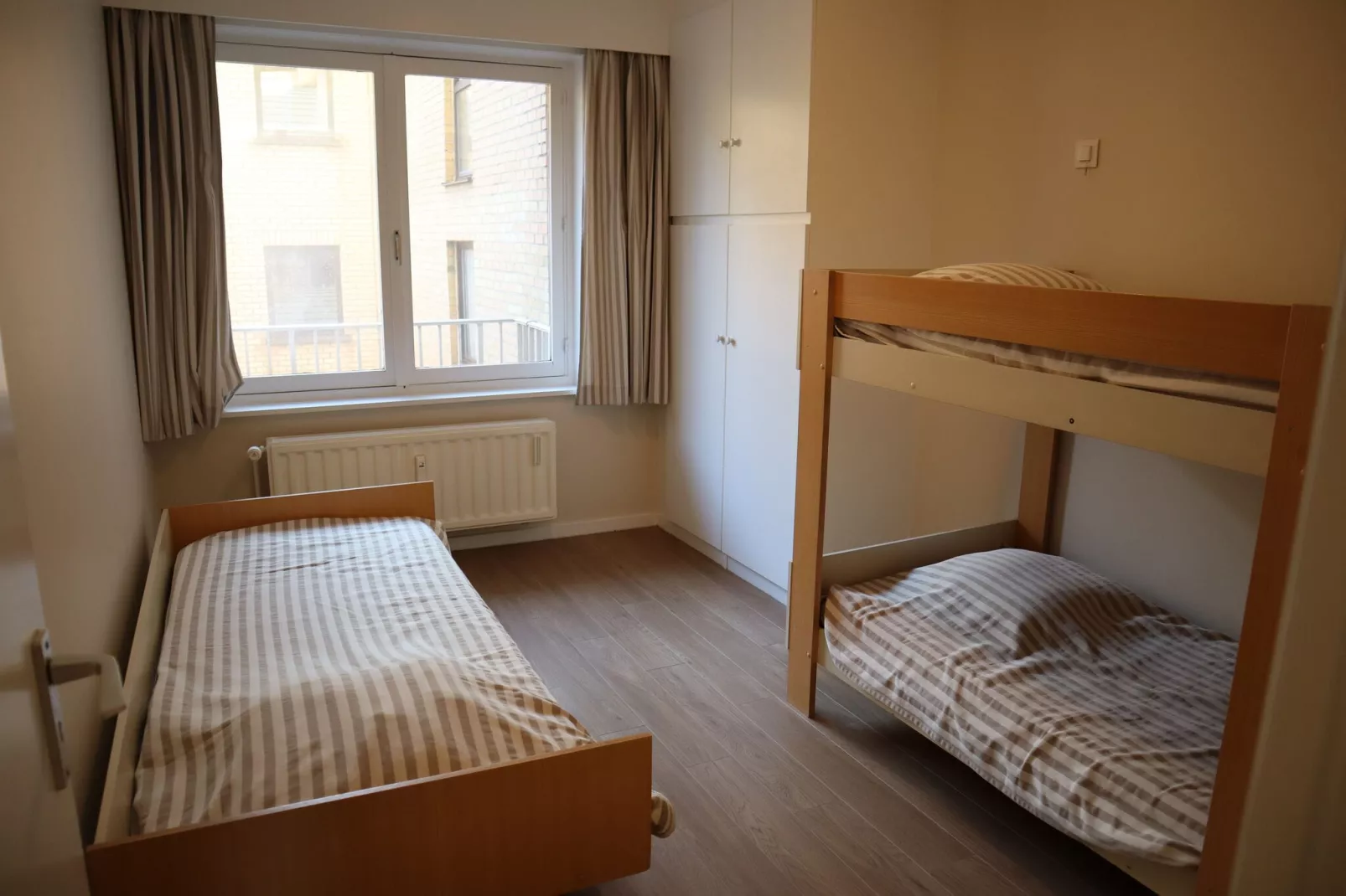 REMBRANDT 301-Bedroom