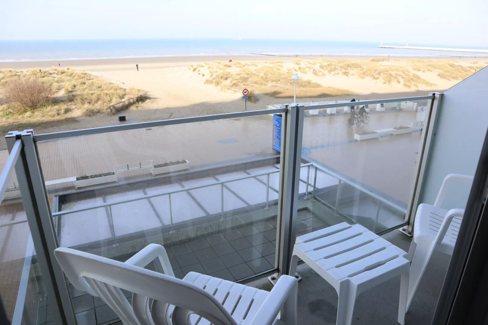 GOUNOD 201-Terrace balcony