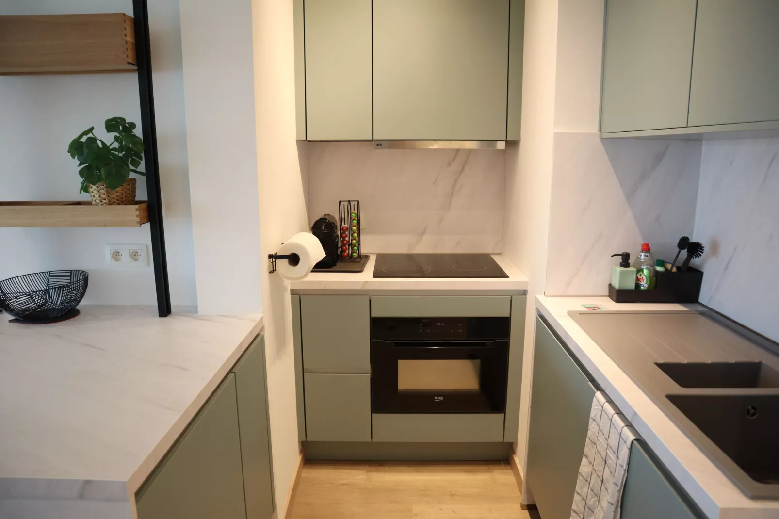 RIVA BELLA 102-Kitchen