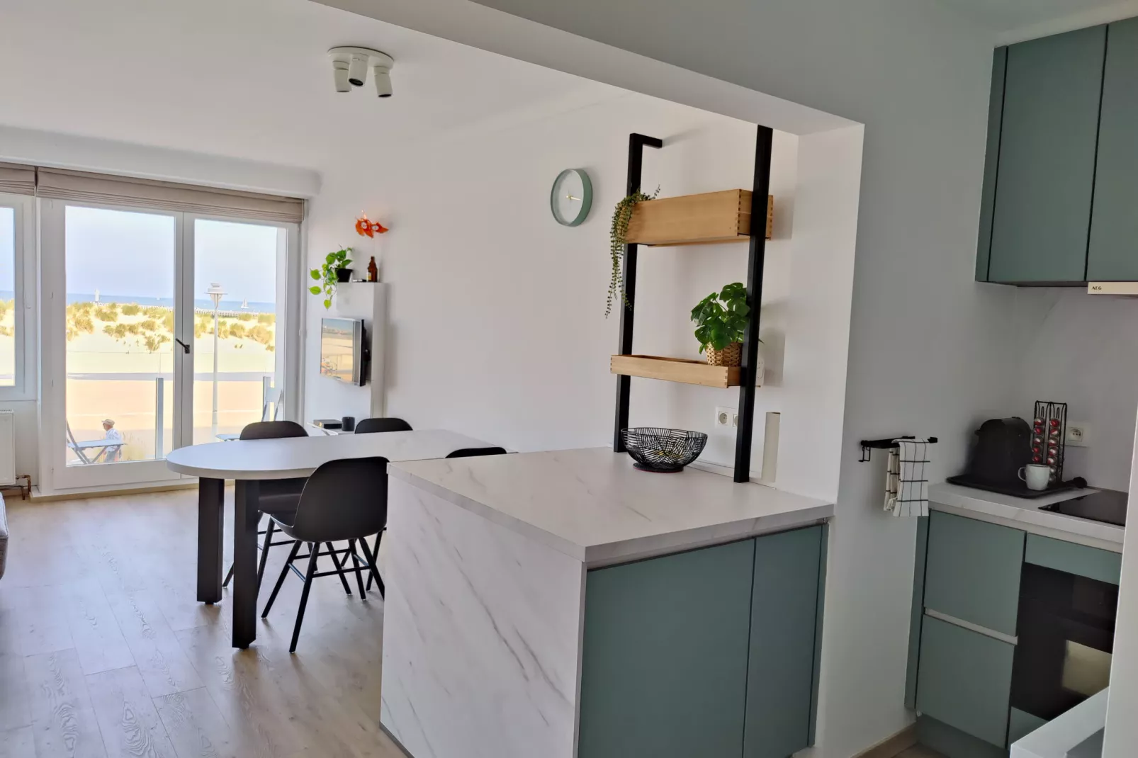 RIVA BELLA 102-Kitchen