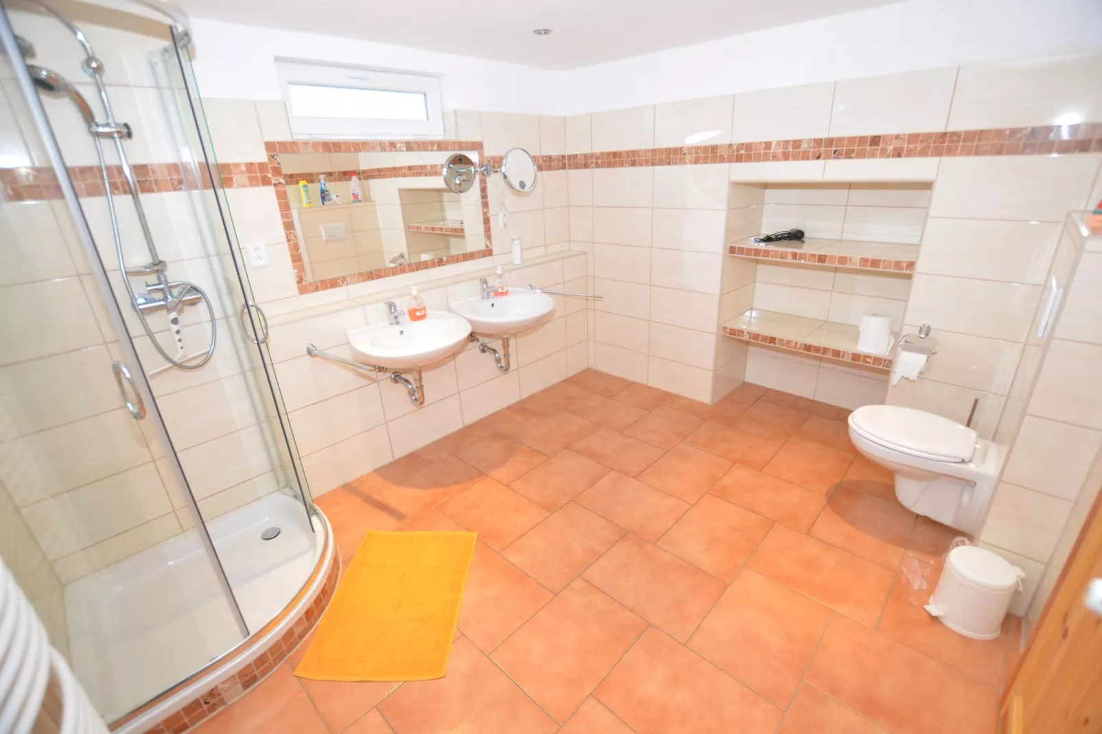 Ferienhaus Anna-Badezimmer
